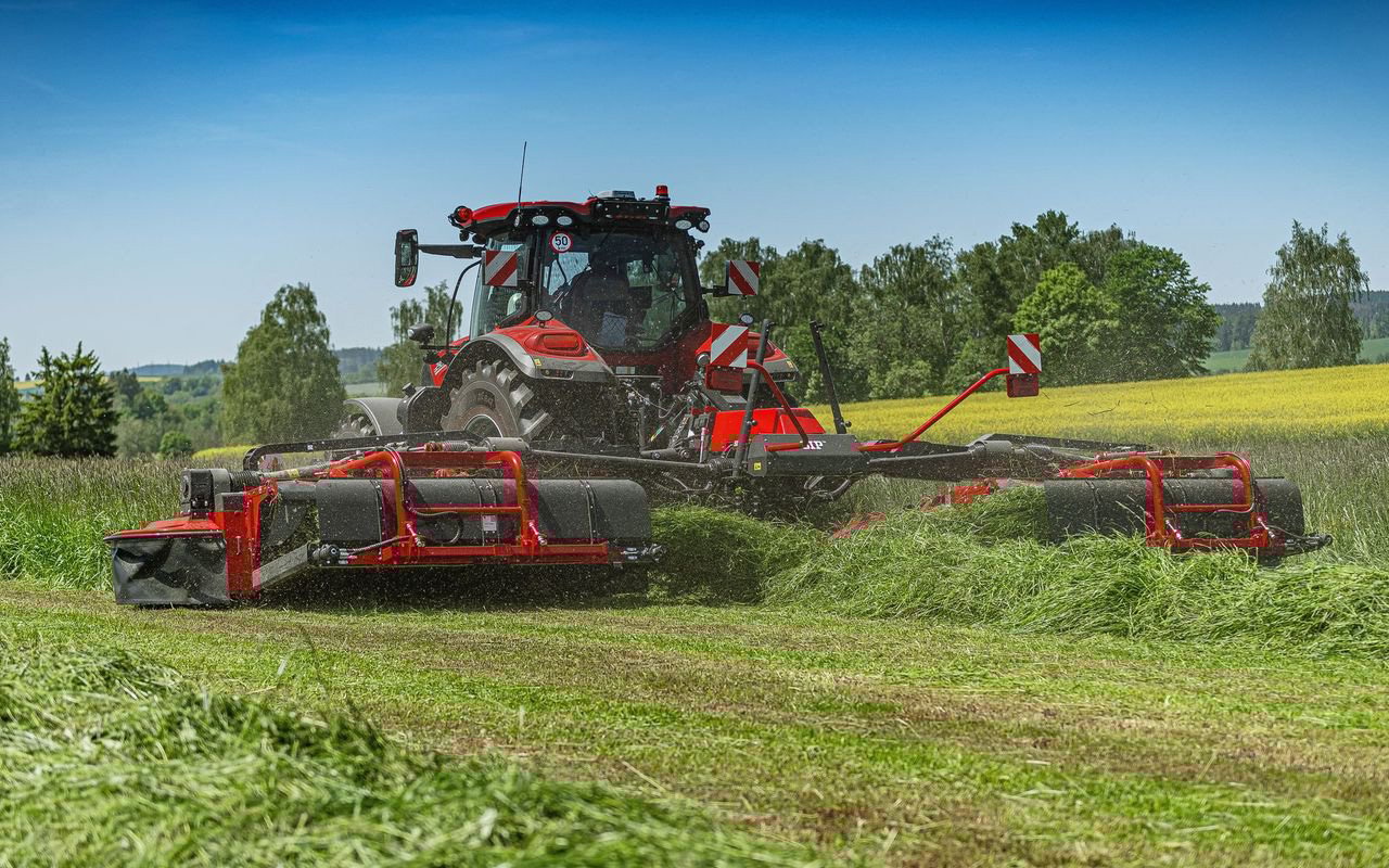 Mowing, conditioning and swathing can be undertaken in one pass