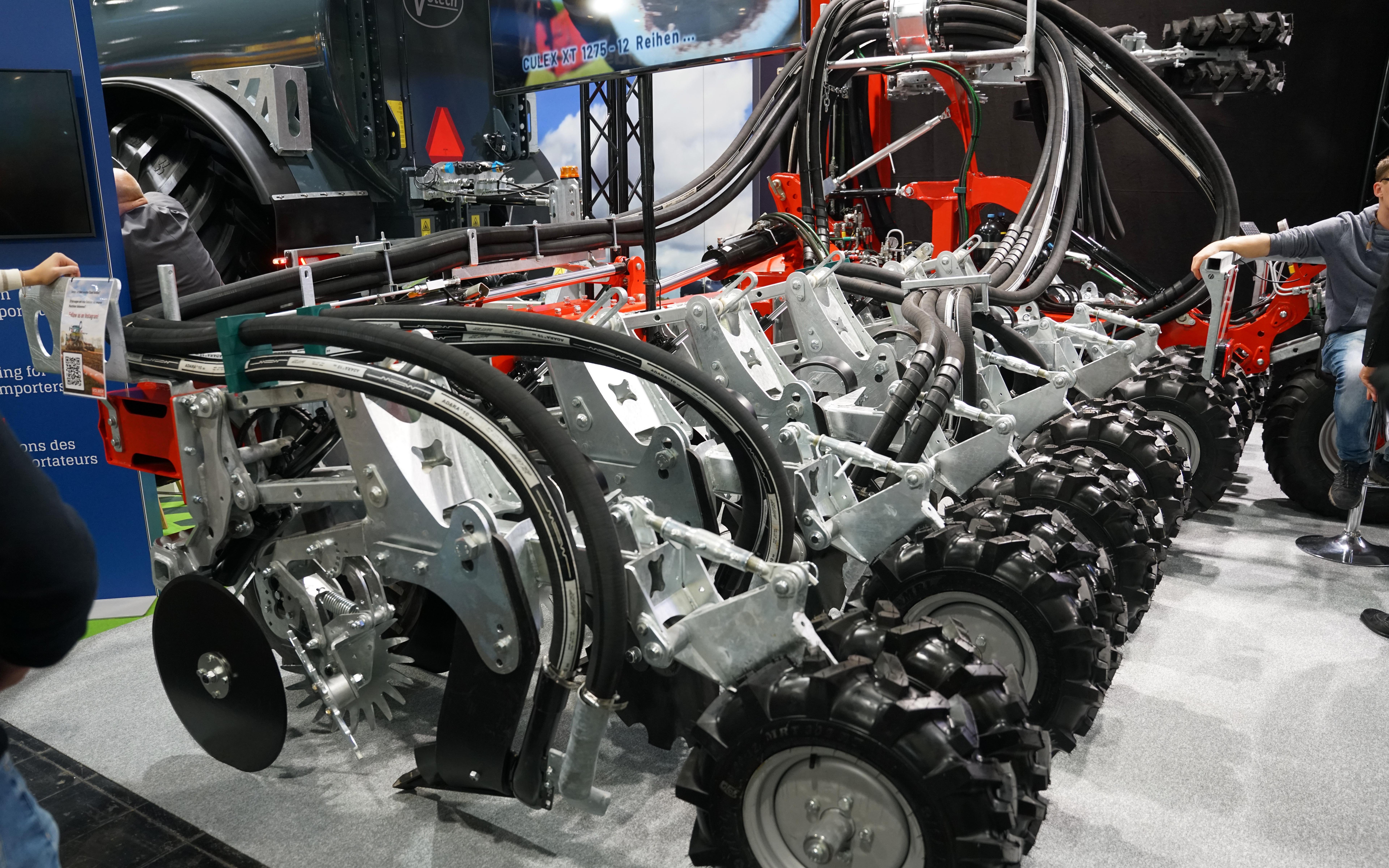 Volmer Engineering of Germany produce this slurry injection unit for attachment to the rear of tankers