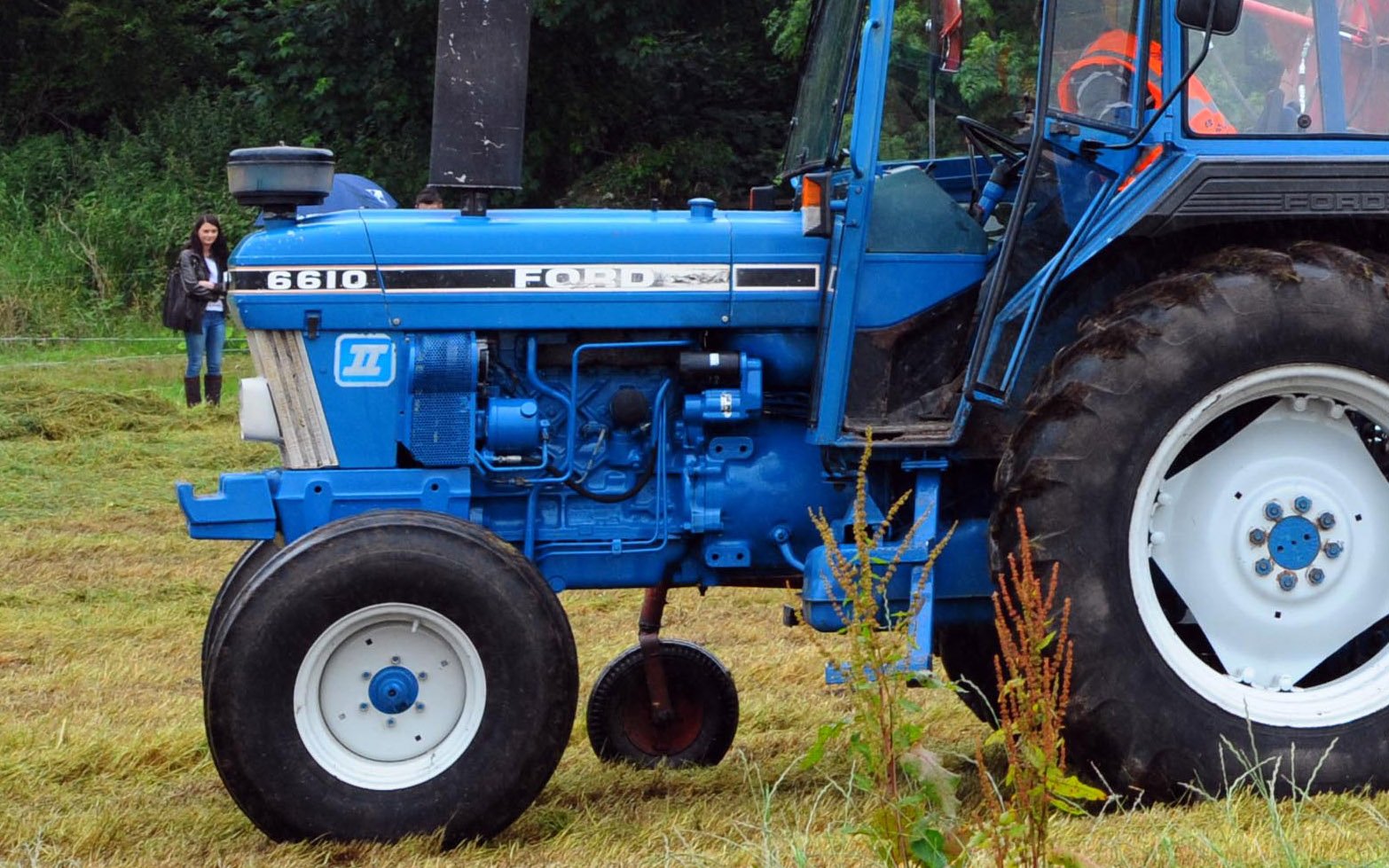 Later engines had the block reinforced with external webbing