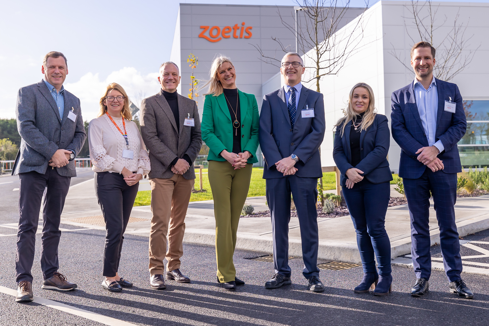 Barry Cowen TD; Stephanie Ryan, Zoetis Tullamore director manufacturing; Stan Baker, Zoetis head of global public policy; Minister of State, Pippa Hackett; Conor O'Dea, Zoetis Tullamore site lead; Carol Nolan TD; Florian Schalke, international public affairs lead