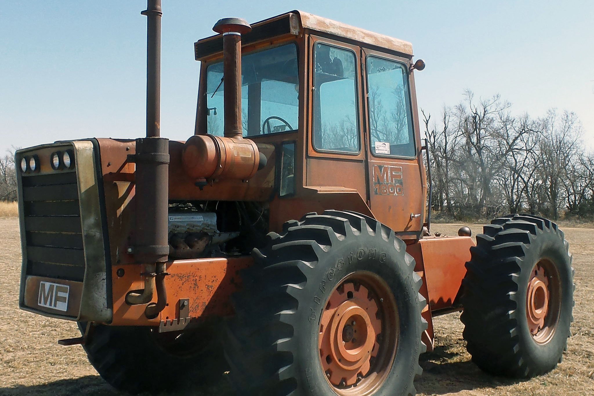 The Massey Ferguson 1800 was a pure prairie tractor and is still around. This example came up for sale at Purple Wave Auctions, Kansas