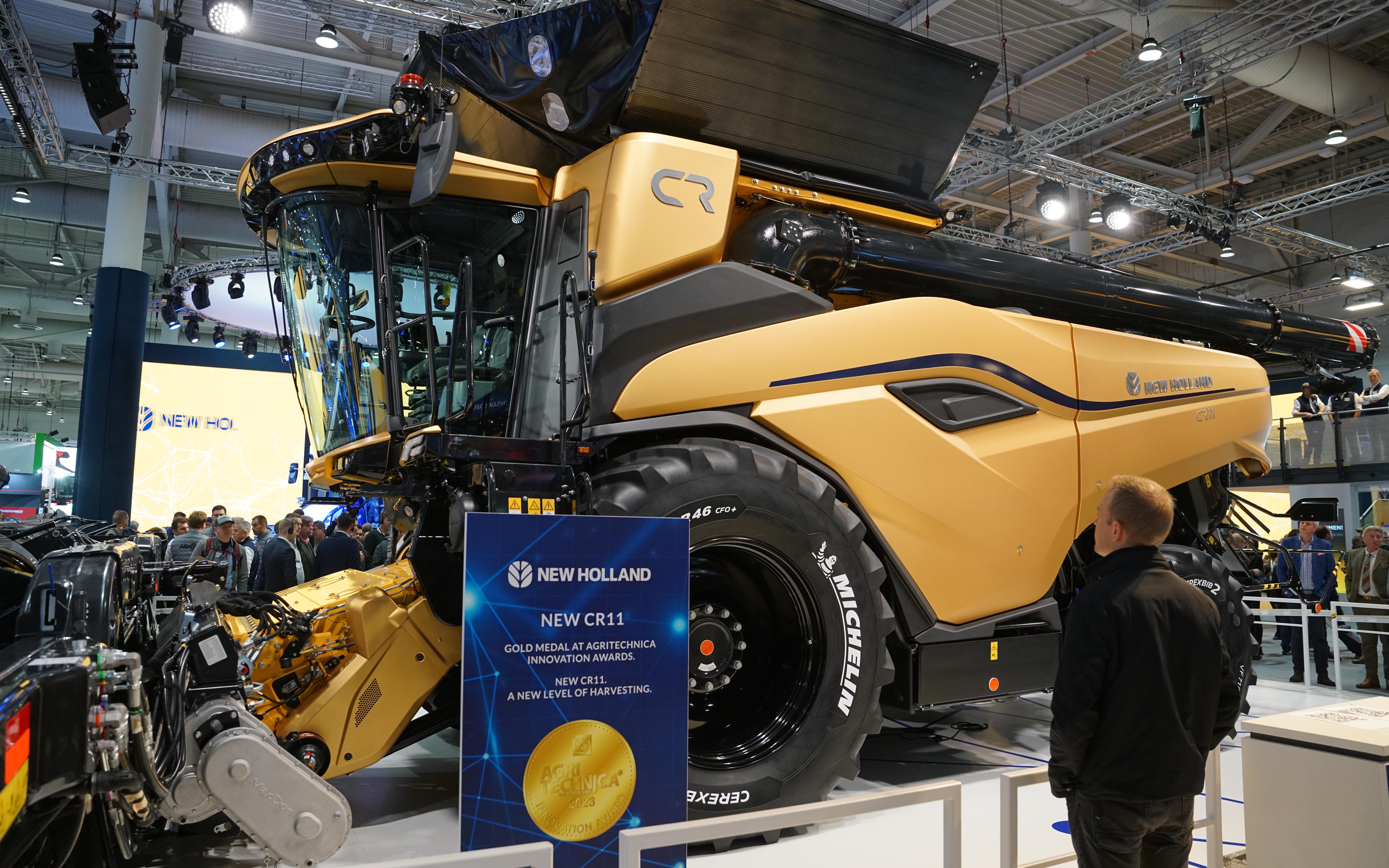 Clothed in gold at Agritechnica, the CR11 will appear in the normal blue and yellow at LAMMA