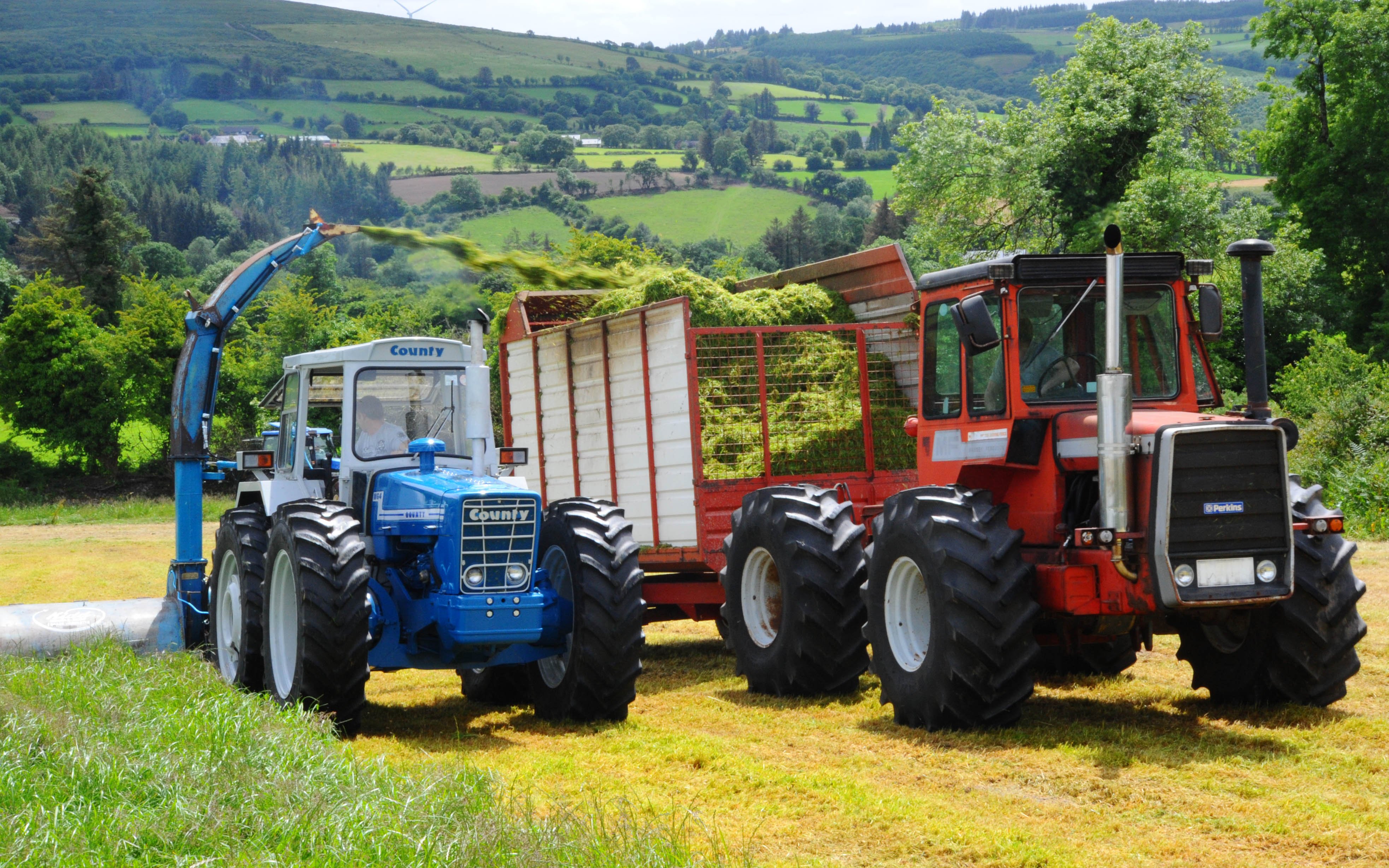 The Massey Ferguson 1200 is still an impressive tractor despite being more than 50- years-old