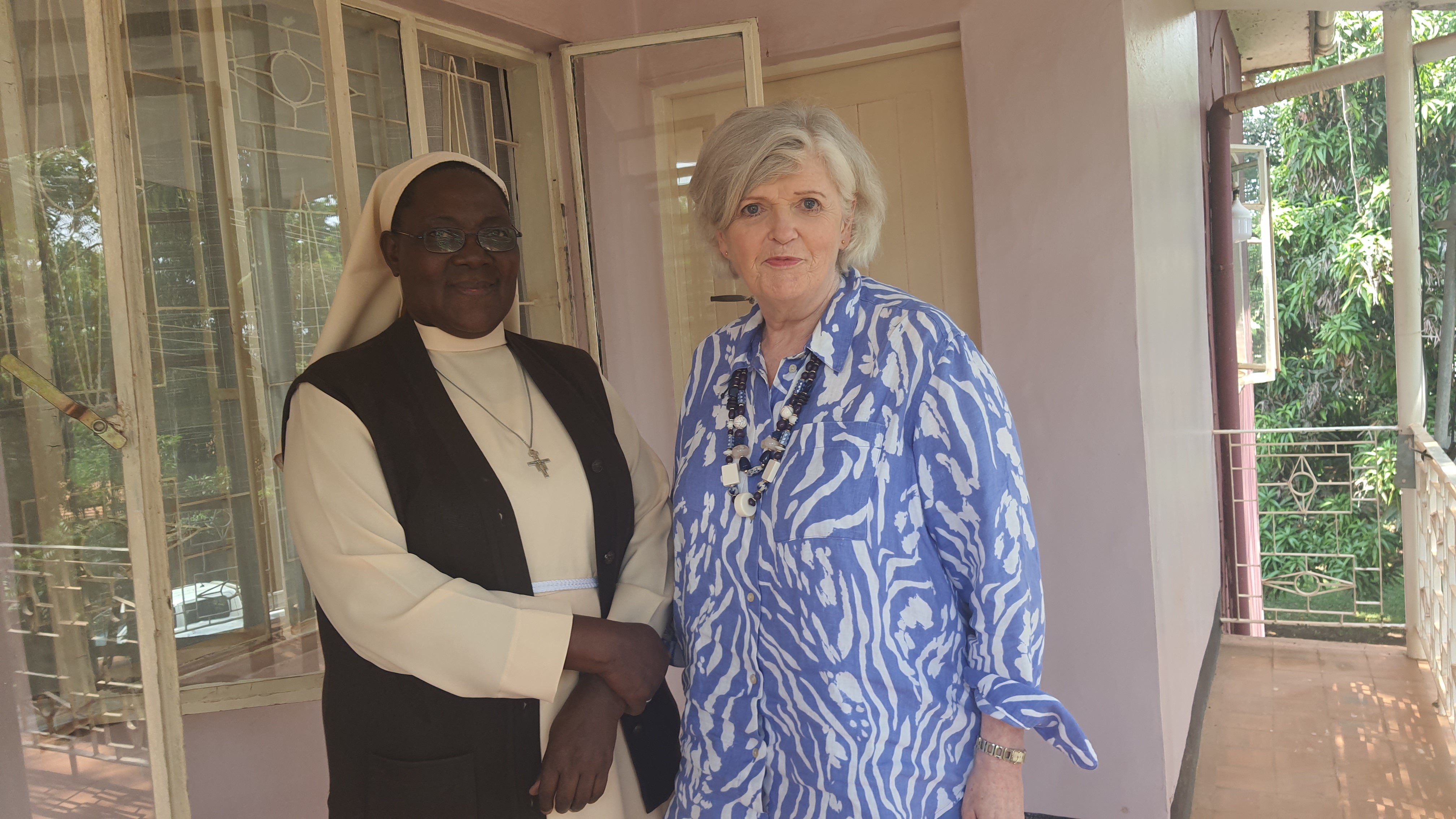 (l-r) Sr. Jane Frances with Jean Callanan, chair of Irish Hospice Foundation