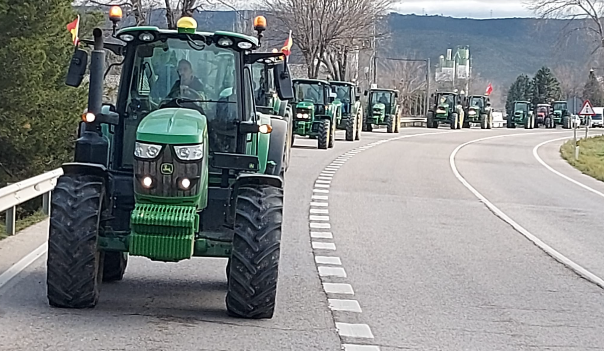 Convoy of tractors during protest in Spain Image Source: COAG via X