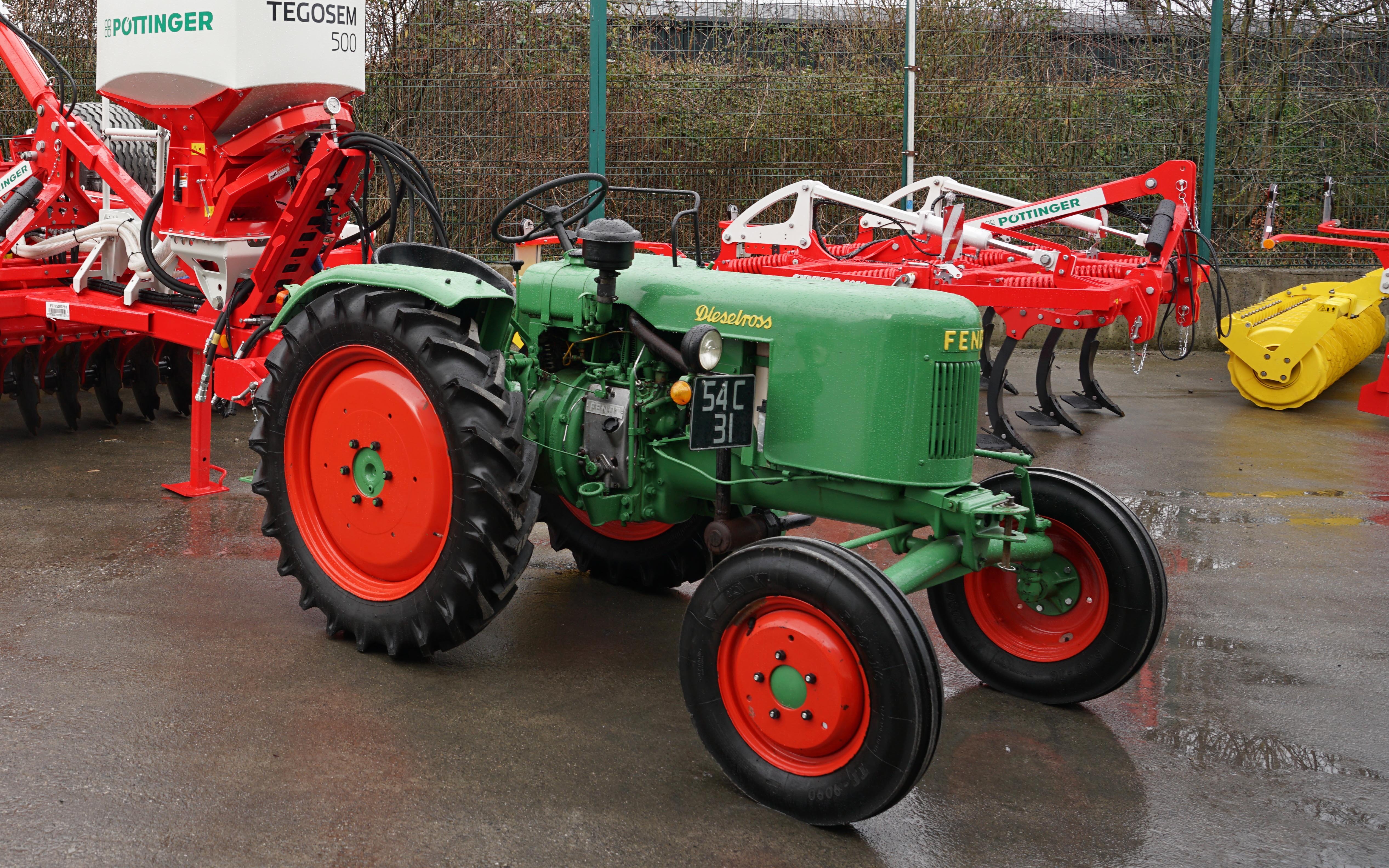 Fendt kept the Dieselross name on its tractors until 1958