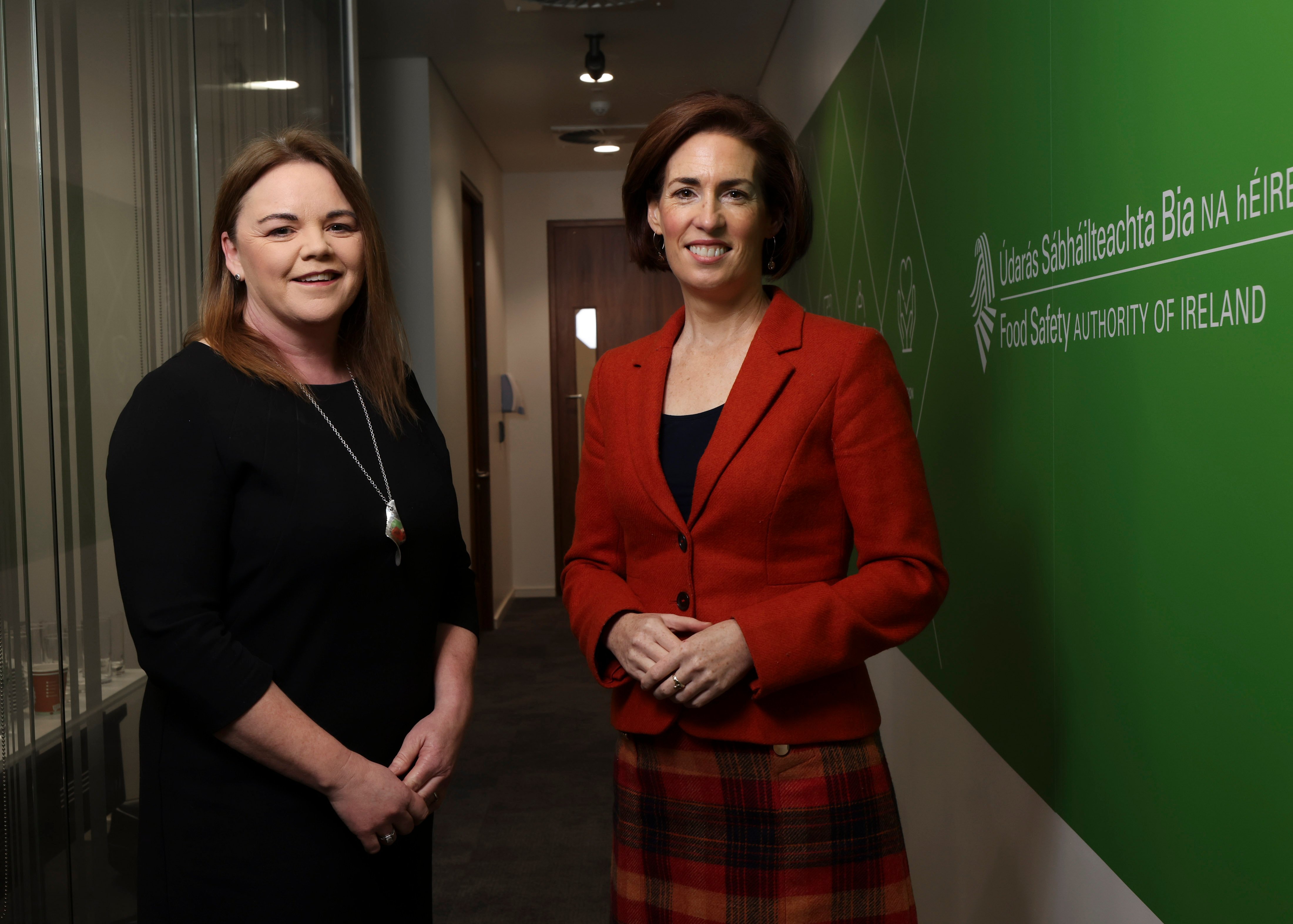 (L-R)FSAI CEO, Dr. Pamela Byrne with Minister of State Hildegarde Naughton Source: FSAI
