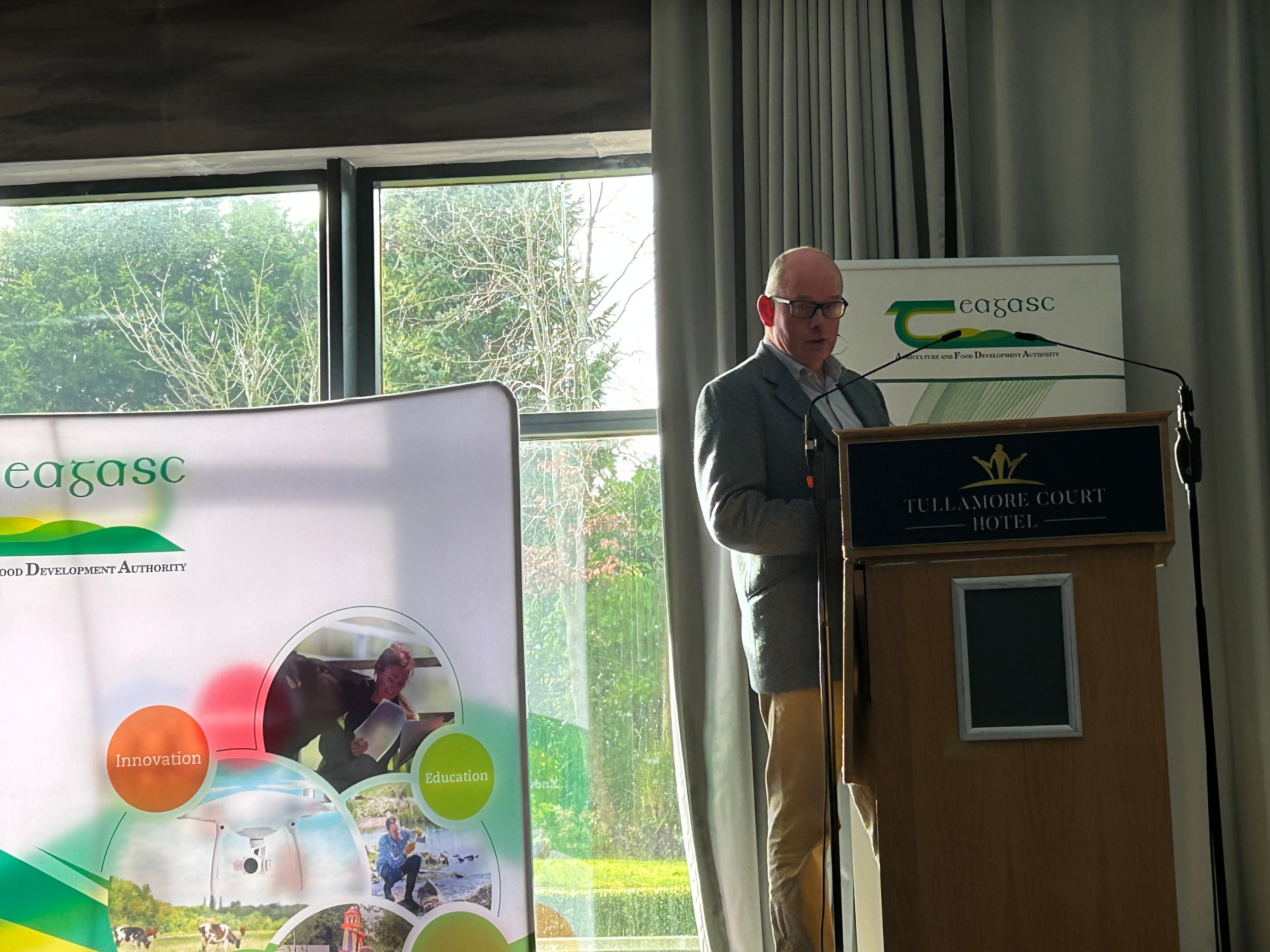 Eddie Burgess from the ACP in Teagasc speaking at the water quality conference