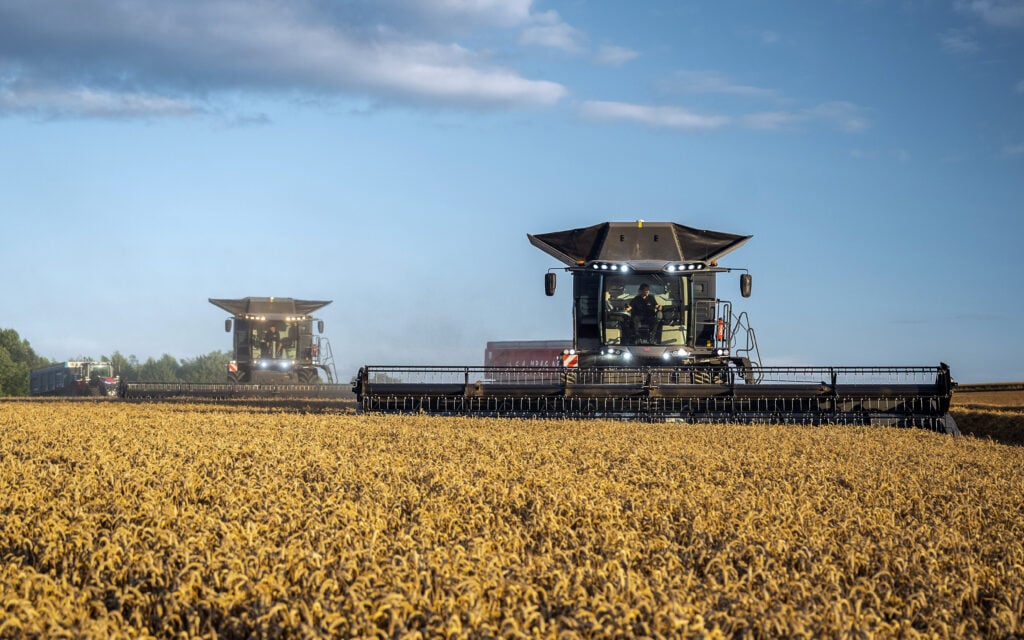 Semi-automation of the largest combines ensures their potential is not wasted