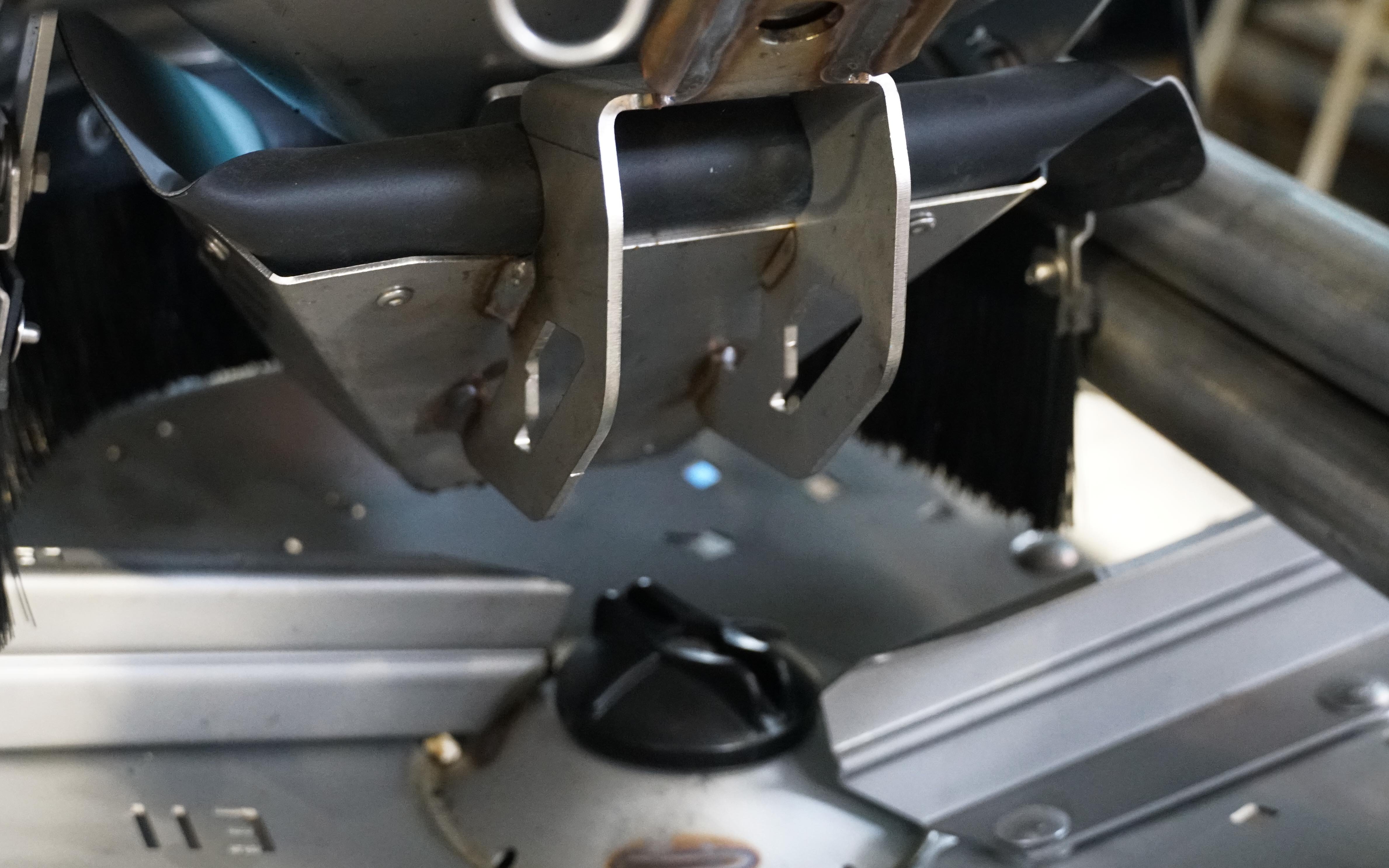 The adjustable drop point onto the disc can be controlled by the software running in an ISOBUS screen