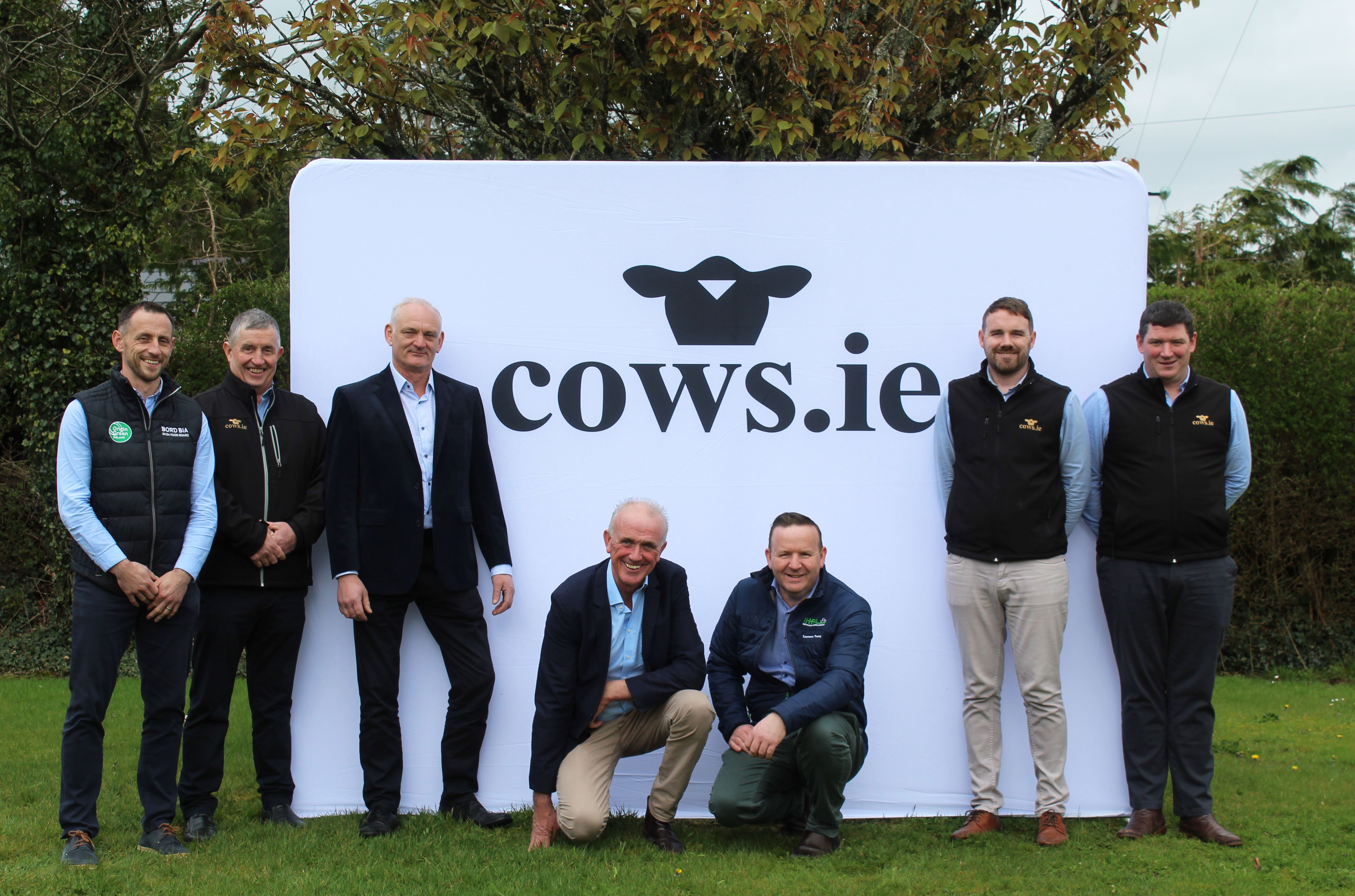 Seamus McMenamin, Bord Bia, Owen Cuskelly, Cow.ie, Padraic Farrell, Cows.ie, David Clarke, Cows.ie, Laurence Feeney, IHFA CEO, Alan Clarke, Cow.ie and David O'Gorman, Cows.ie