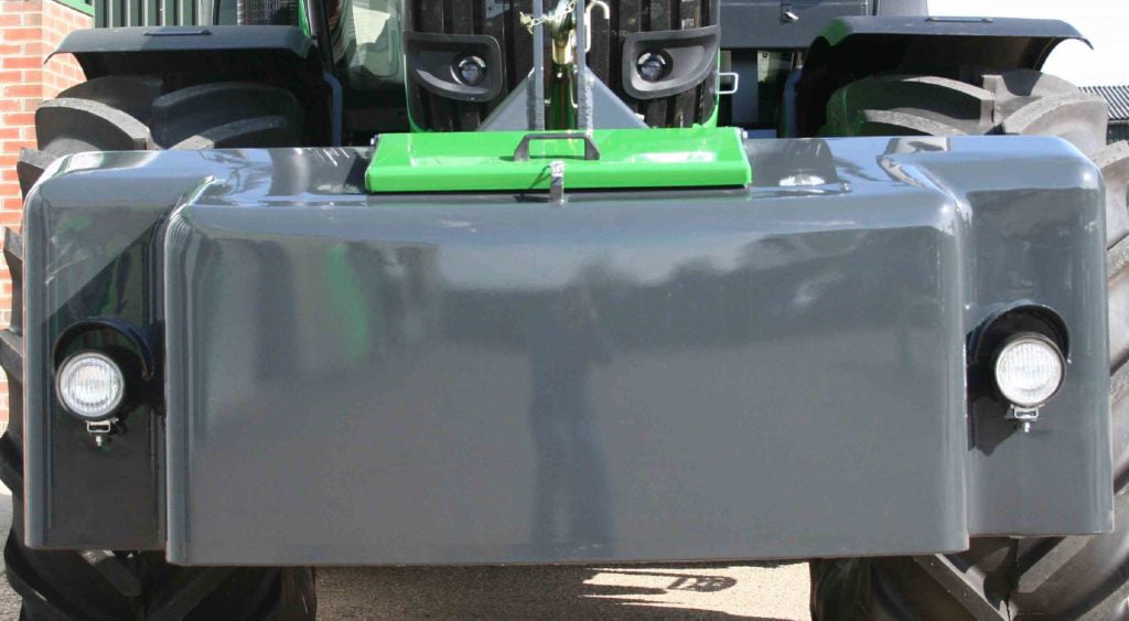 The Pro Weight range has an integral 42L capacity tool box