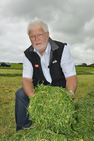 Peter Smith with rowed grass. "Rutted fields and late slurry applications increase the risk of unwanted soil and bacteria getting into silage," said silage specialist, Peter Smith