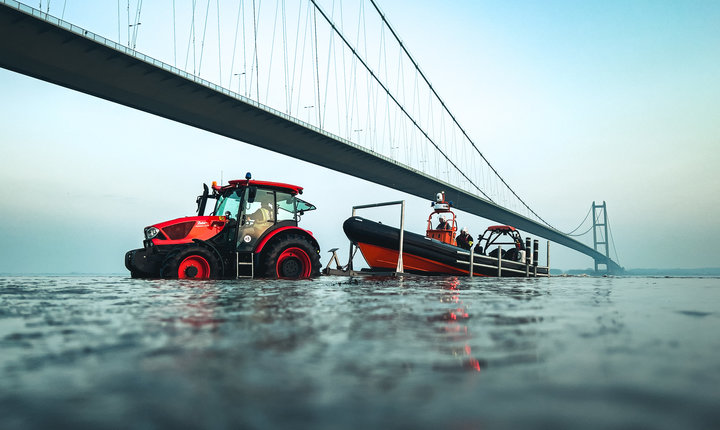 Not all Zetors are used for farming. This Proxima CL 110 helps out with a lifeboat in the Humber Estuary