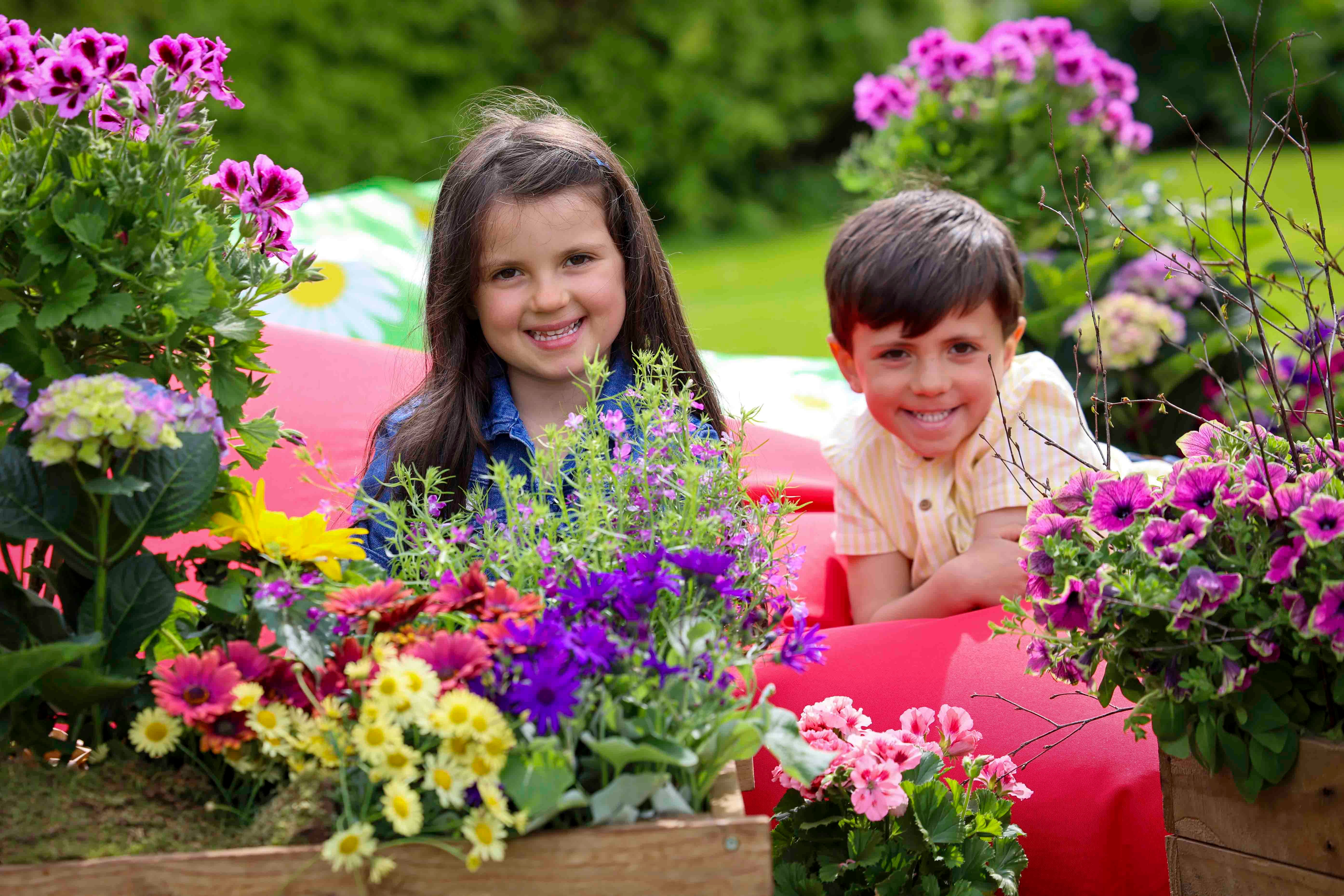 Twins AJ and Brooke Stewart (6) from Swords, Co. Dublin at the official launch of Bord Bia Bloom. Image source: Fennell Photography