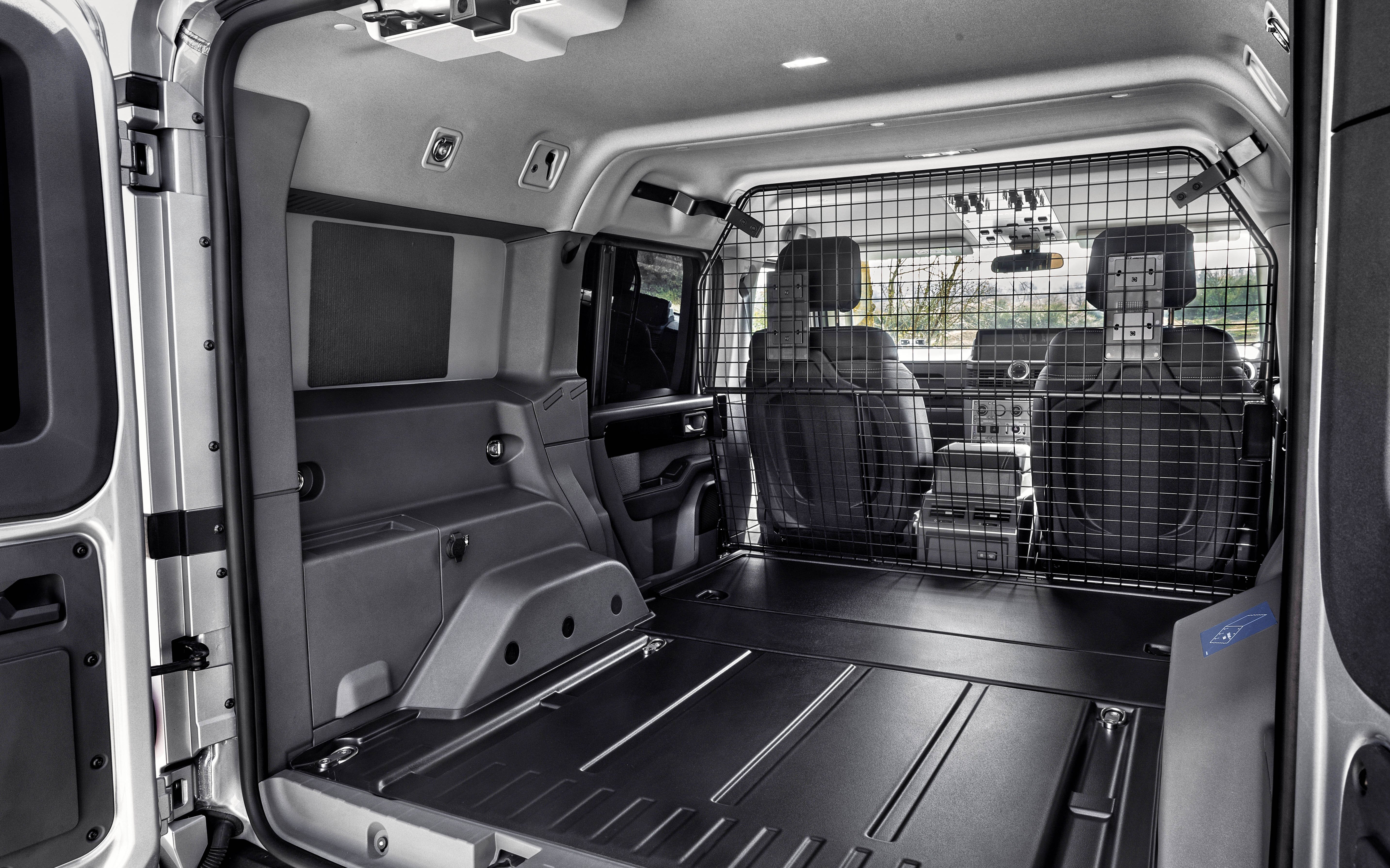 The interior can take a standard pallet and is well provided with tie-down points