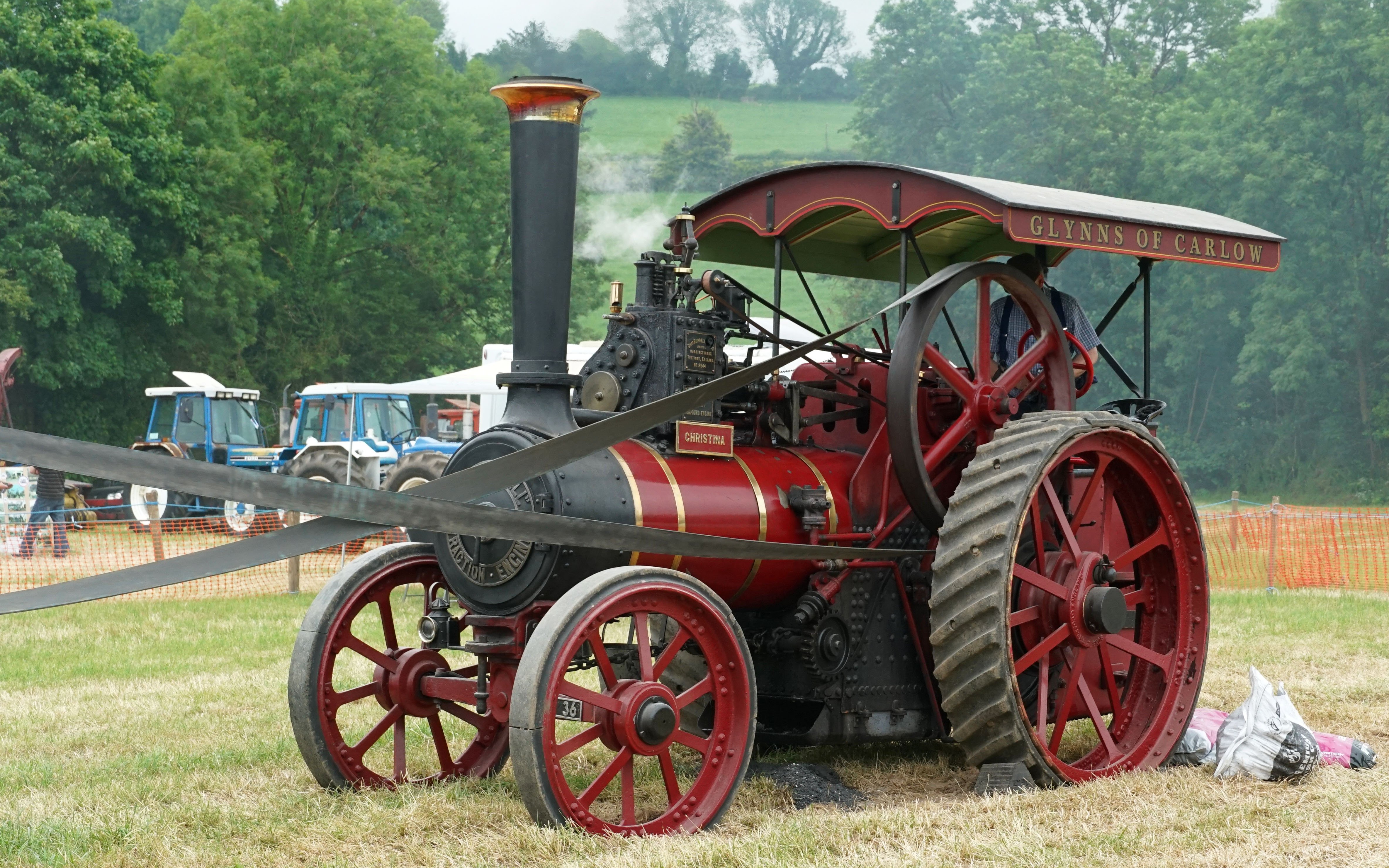 Lendinag an air of sophistication to the proceedings was this compound engine that has two cylinders to help extract more work from the steam