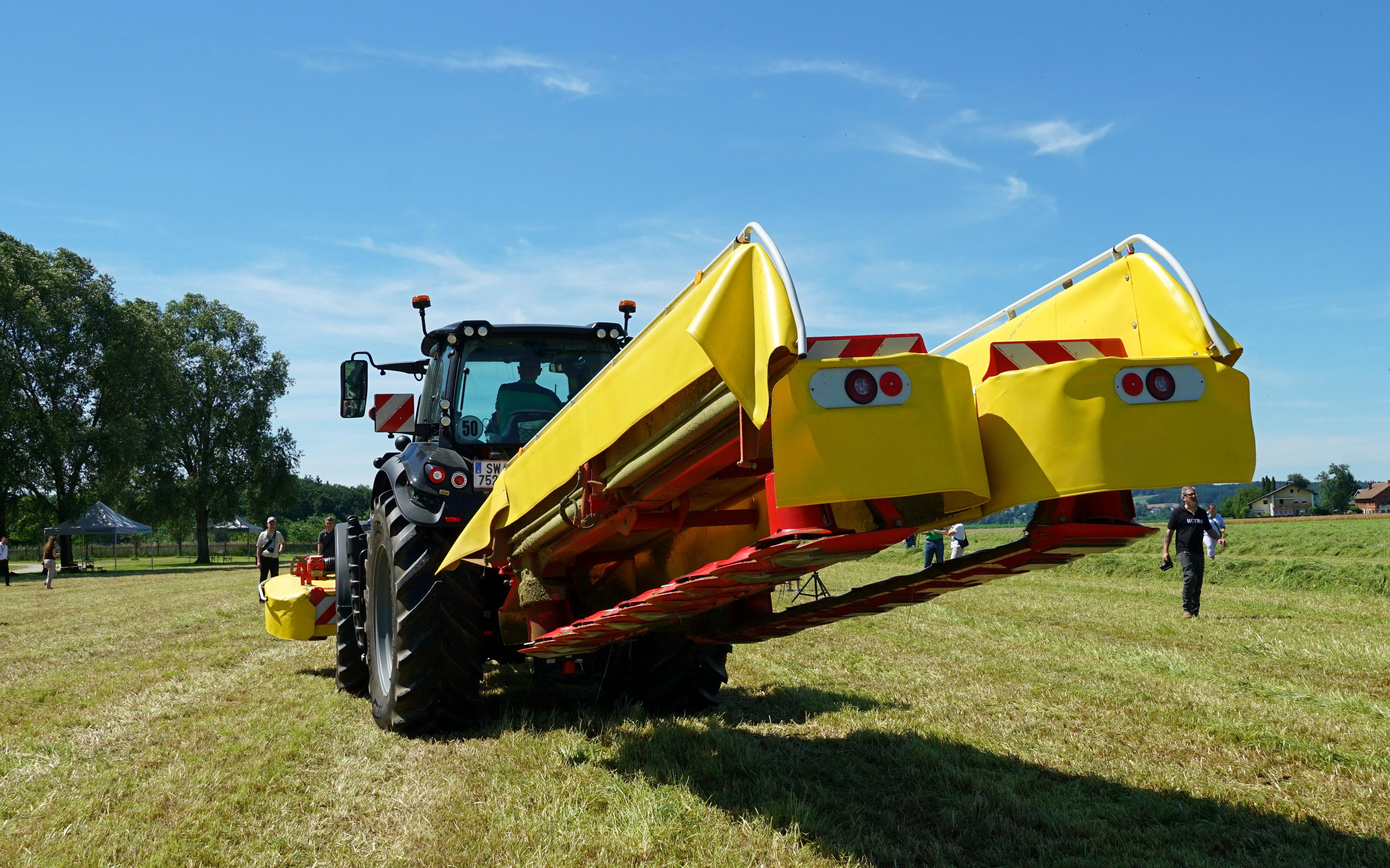 The new H series mowers are light enough to be folded in line with the tractor