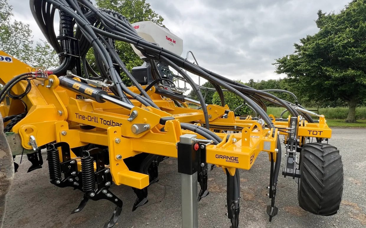 The Tine-Drill Toolbar (TDT) from Grange is a development of the company's lightweight surface loosening equipment