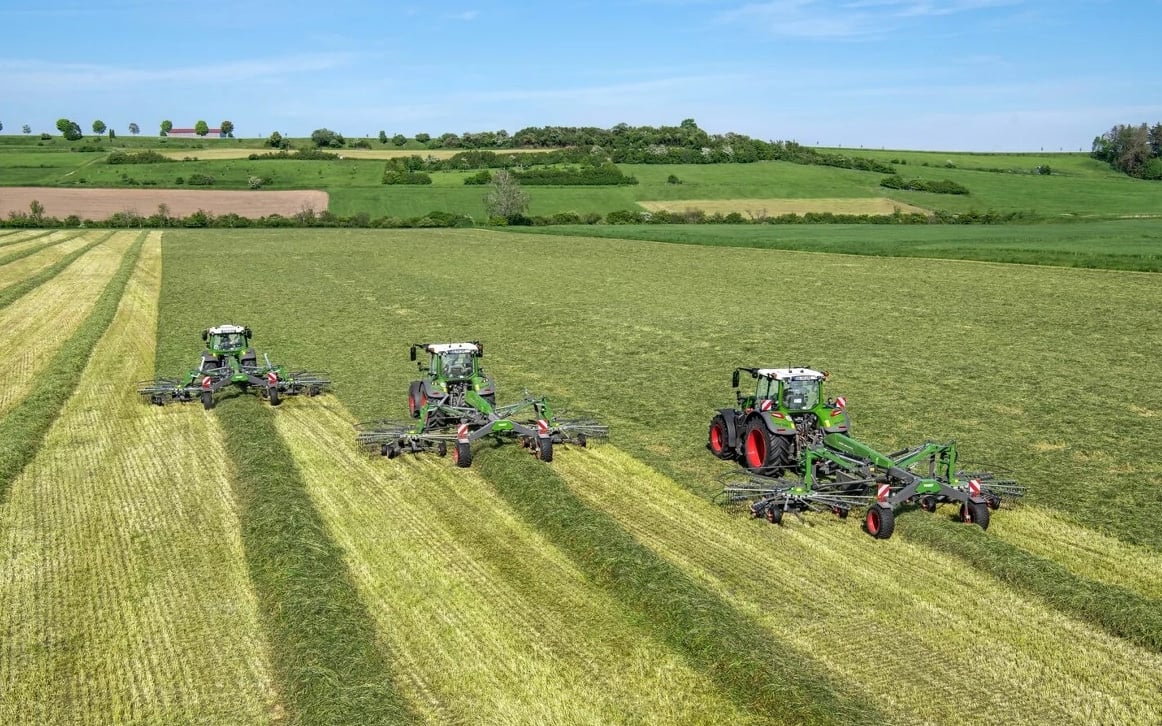 The Fendt Former rake range consists of the  760 C, 860 C and 920 C models