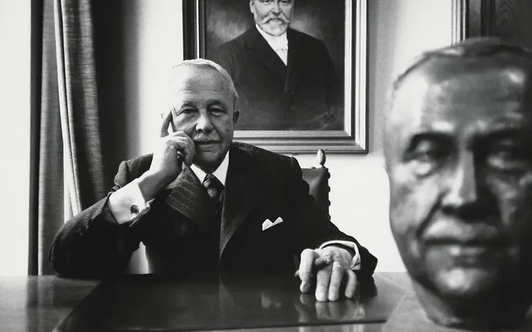 August Claas was responsible for popularising the combine harvester in Europe