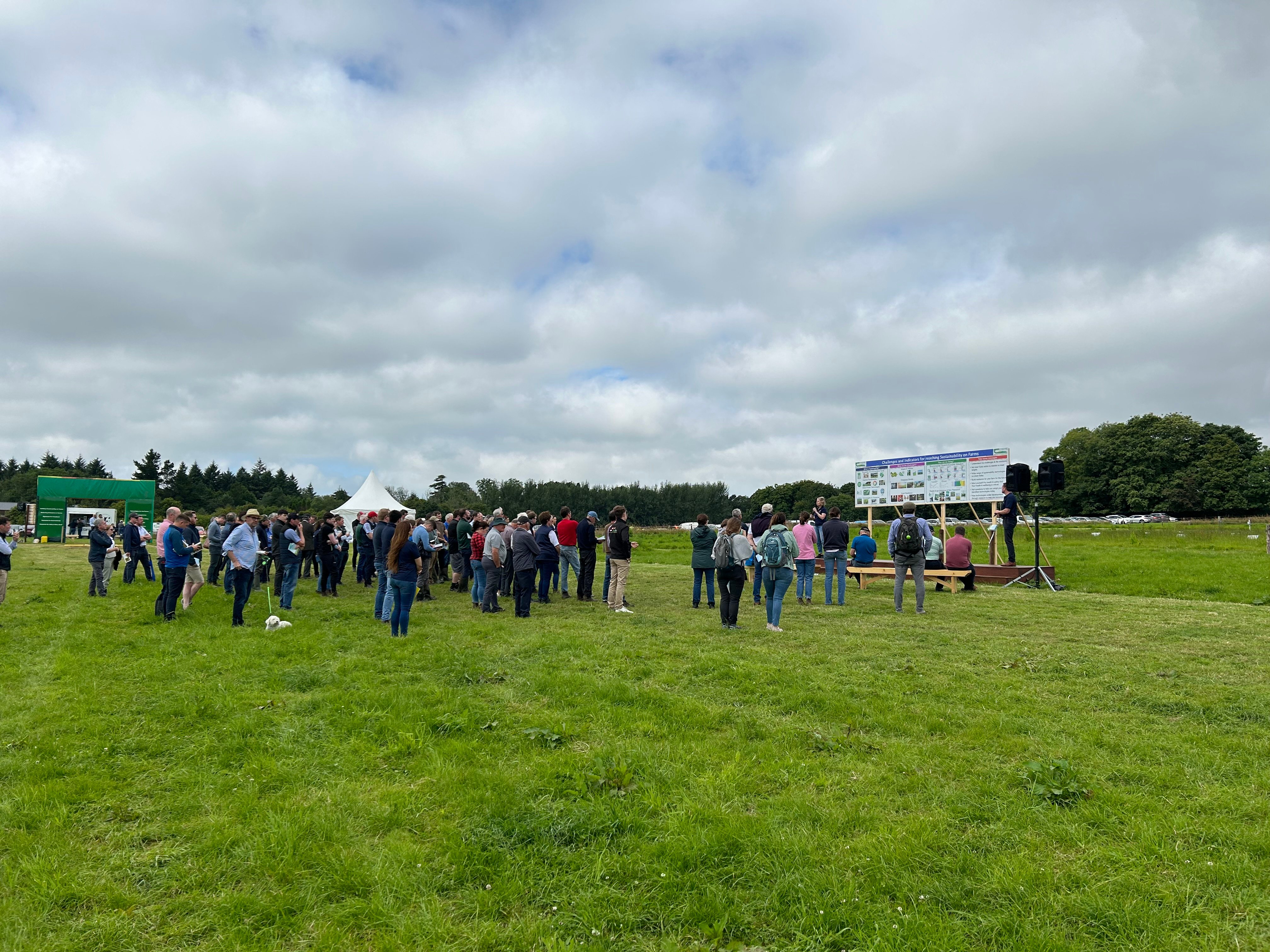 Great crowds gathered on the day of the event
