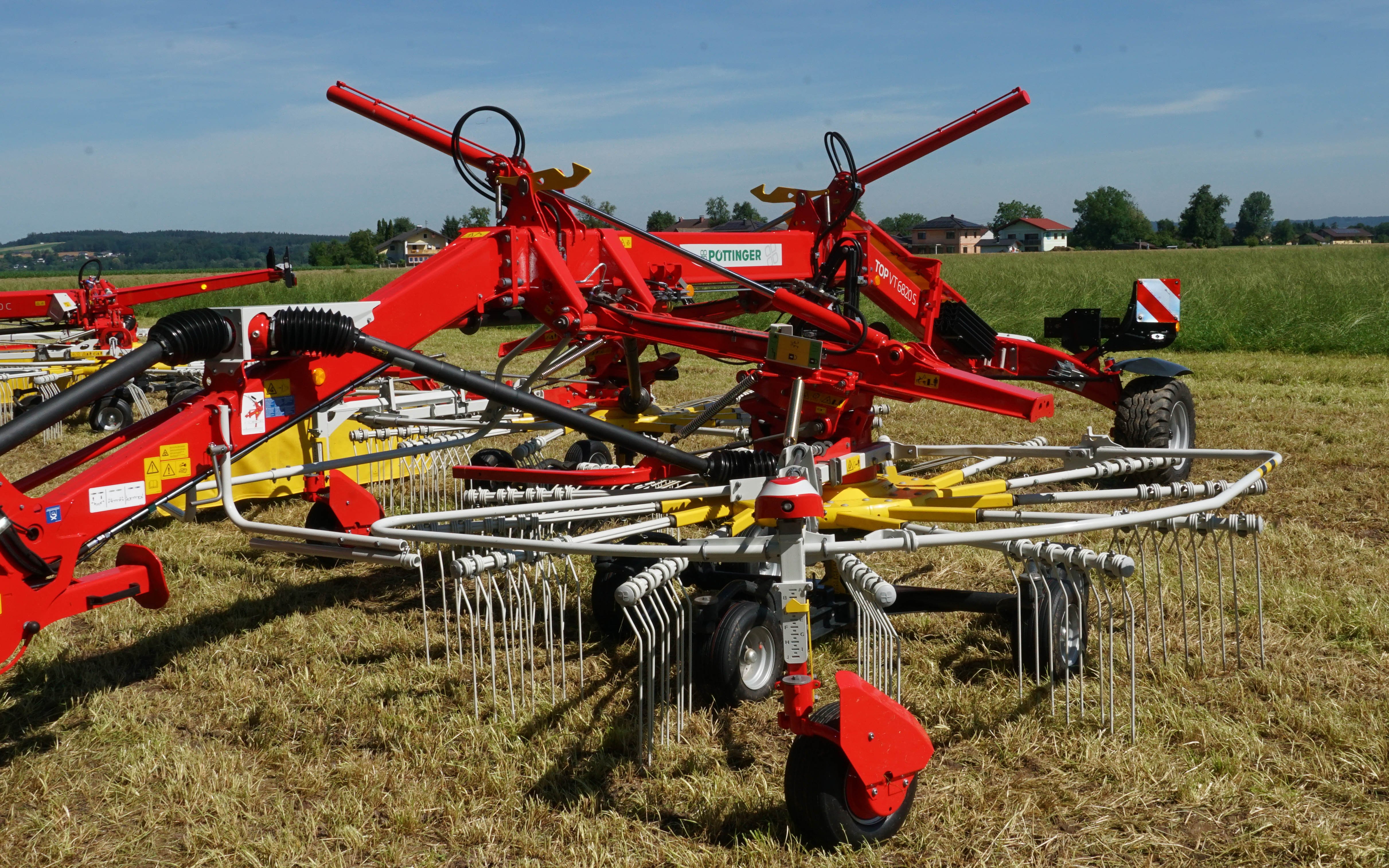 The Top VT 6820 S is one of two new side rake models from Pottinger