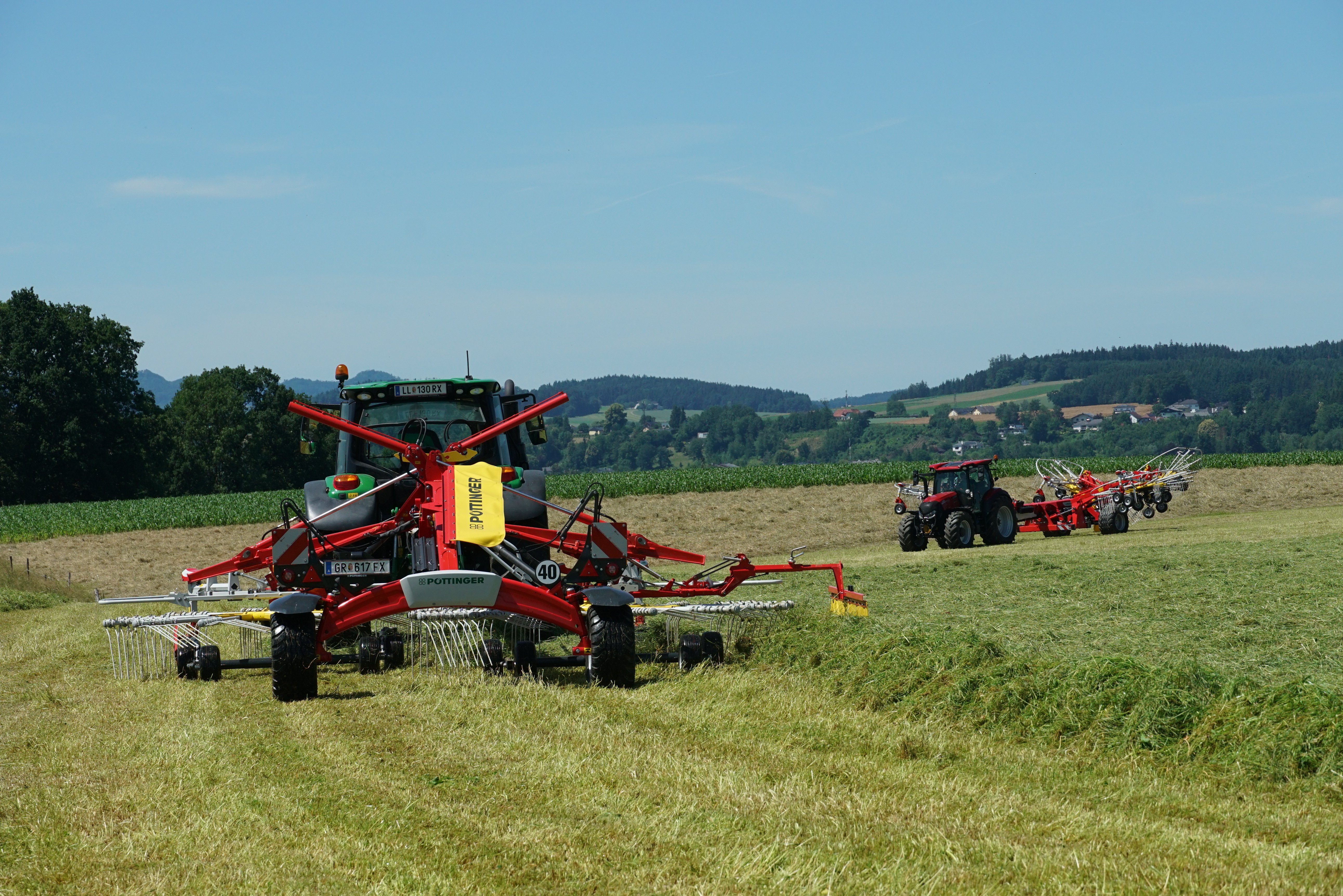 The two new rakes being demonstrated in Austria left a clean stubble and tidy swath