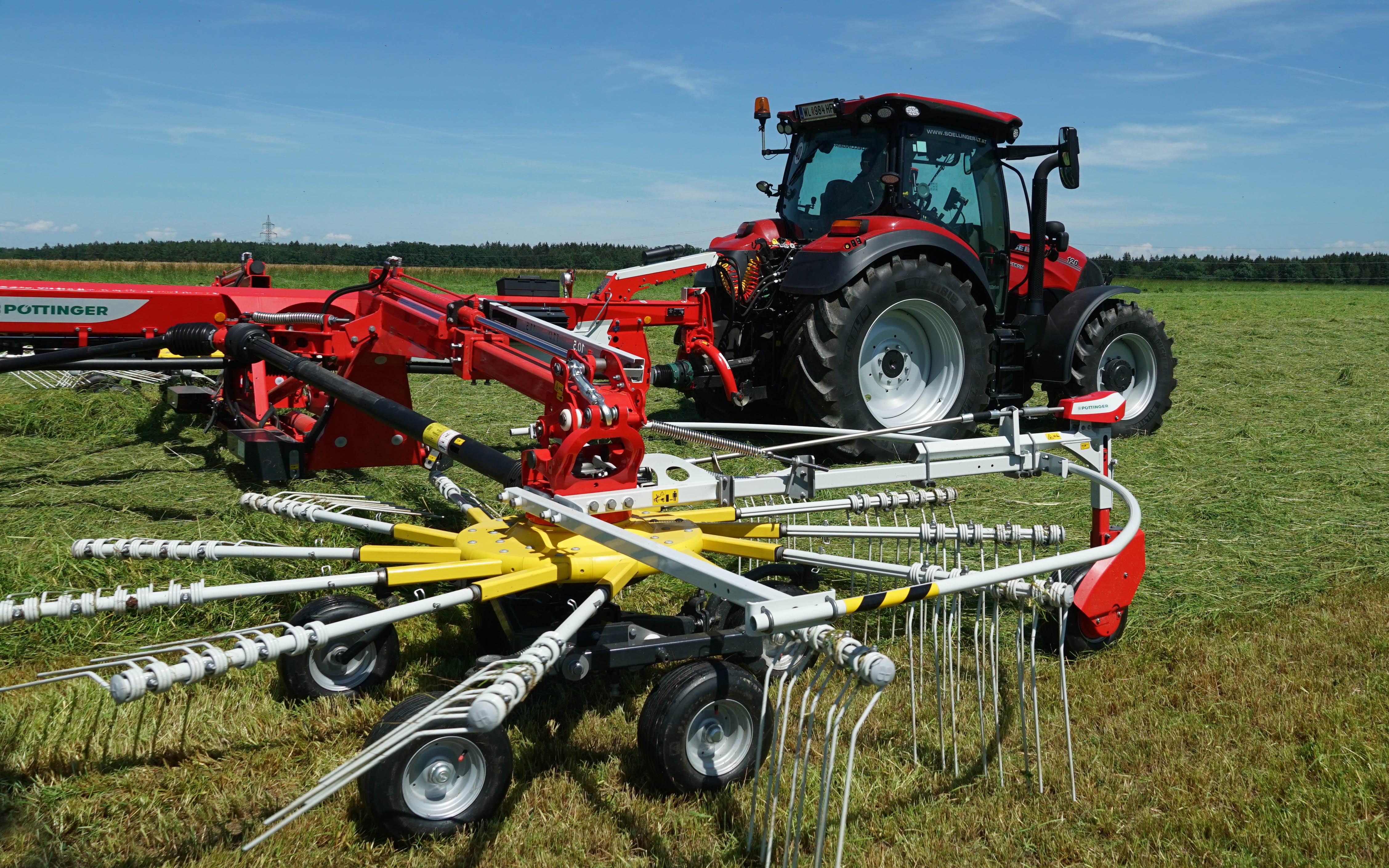 Up to six wheels help the rotors follow ground contours