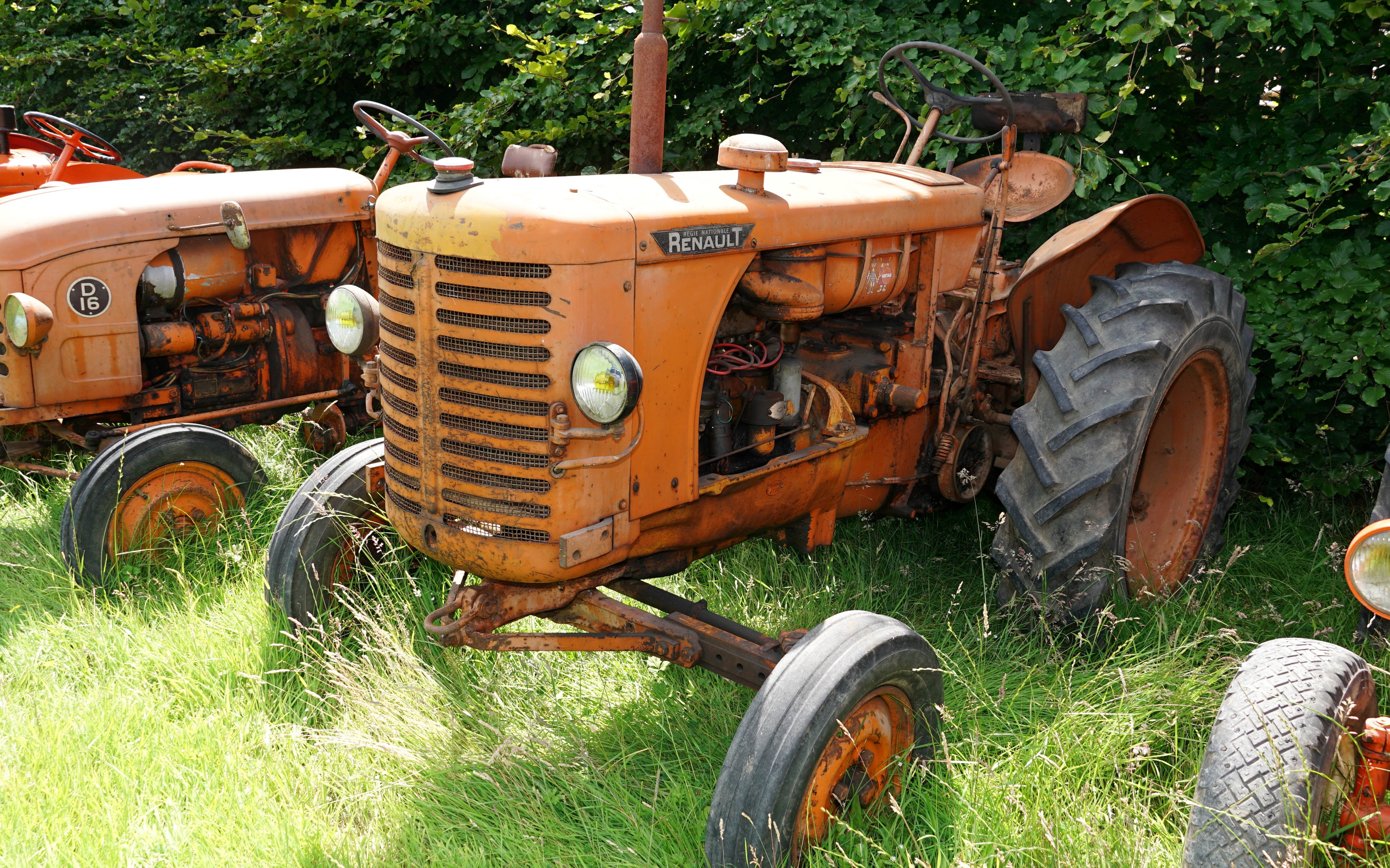 The 35hp Renault R3046, still in original condition