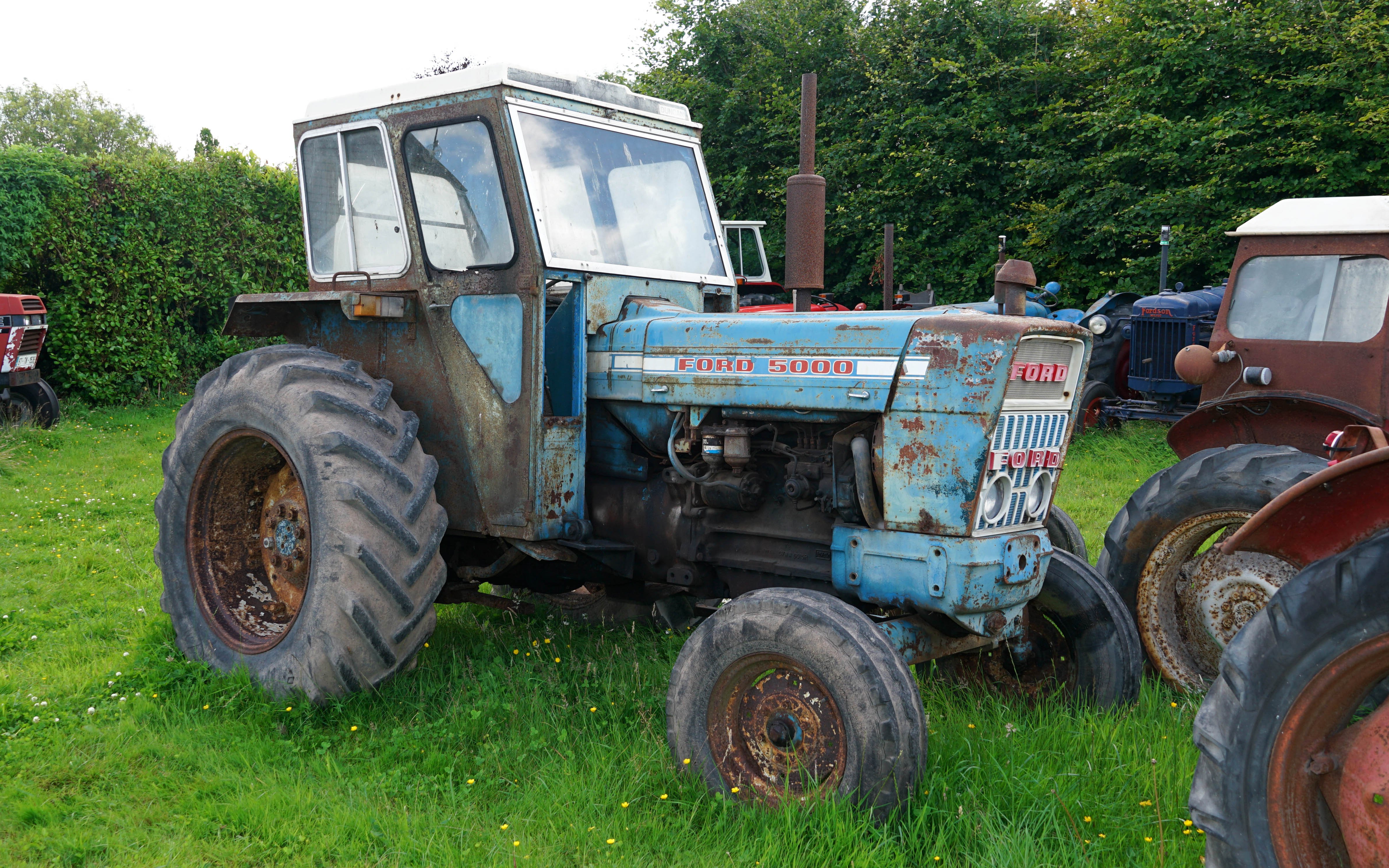 This Ford 5000 is claimed to have been used by Ford itself at the Cork Marina plant