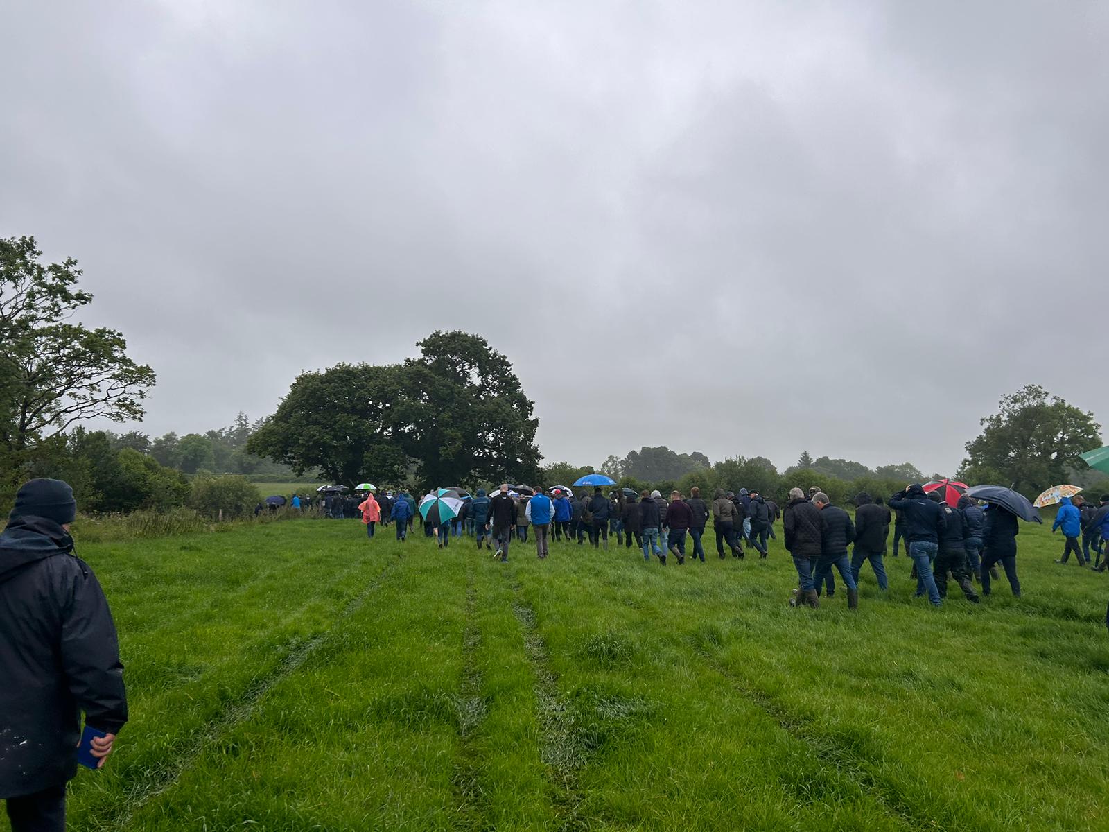 The IGA summer tour on Thompson's farm