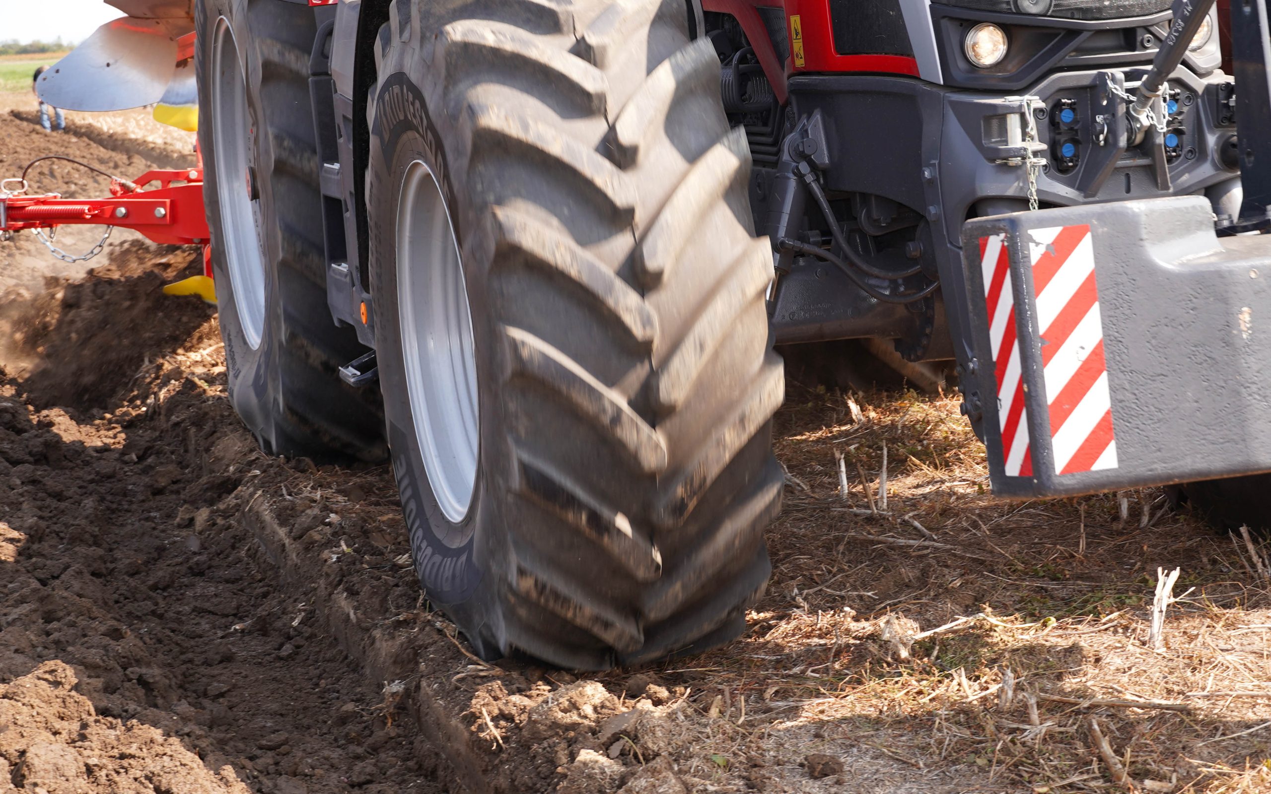 The plough was set to allow the wheels to run 20cm from the furrow edge