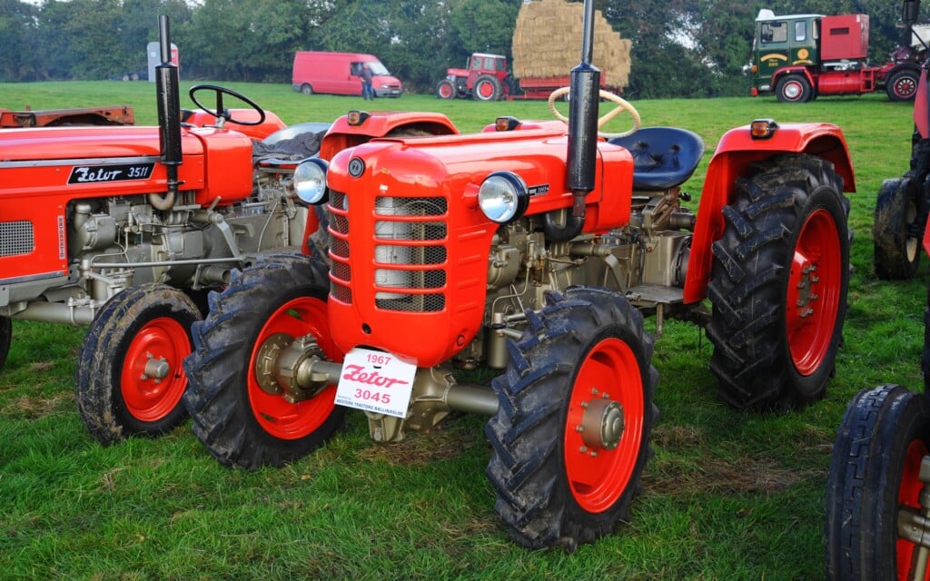 The Zetor unified range with 4WD was introduced in 1960