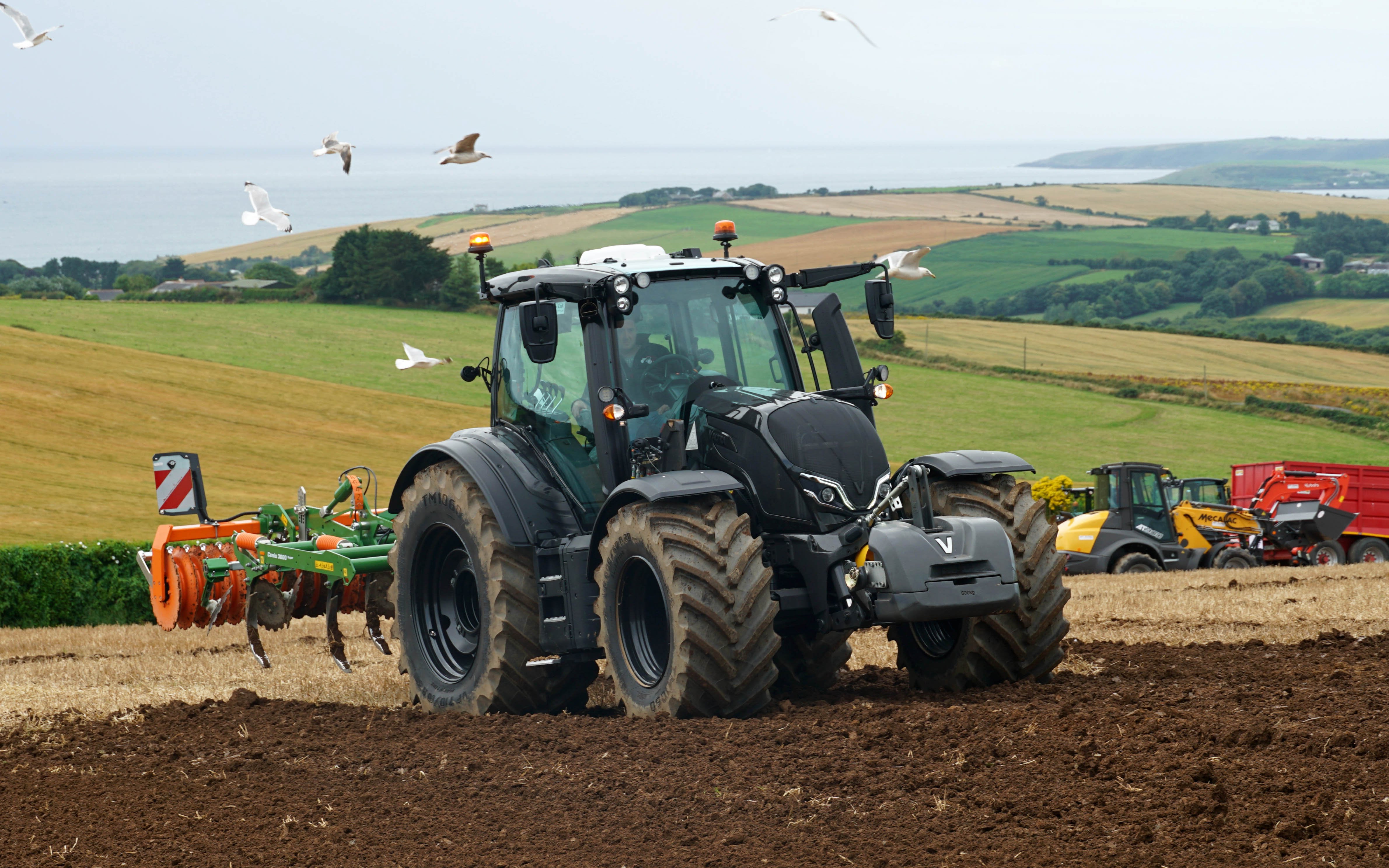 Driver aids such as headland management apps are starting to be valued in the field