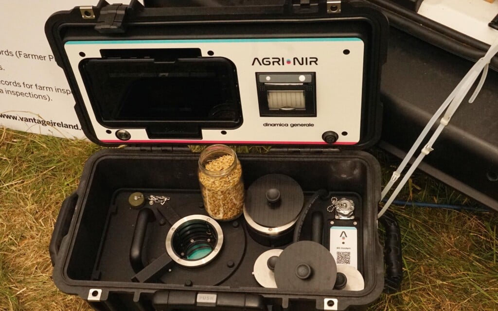 The Envo-NIR 4.0 mobile lab is compact and easily transportable