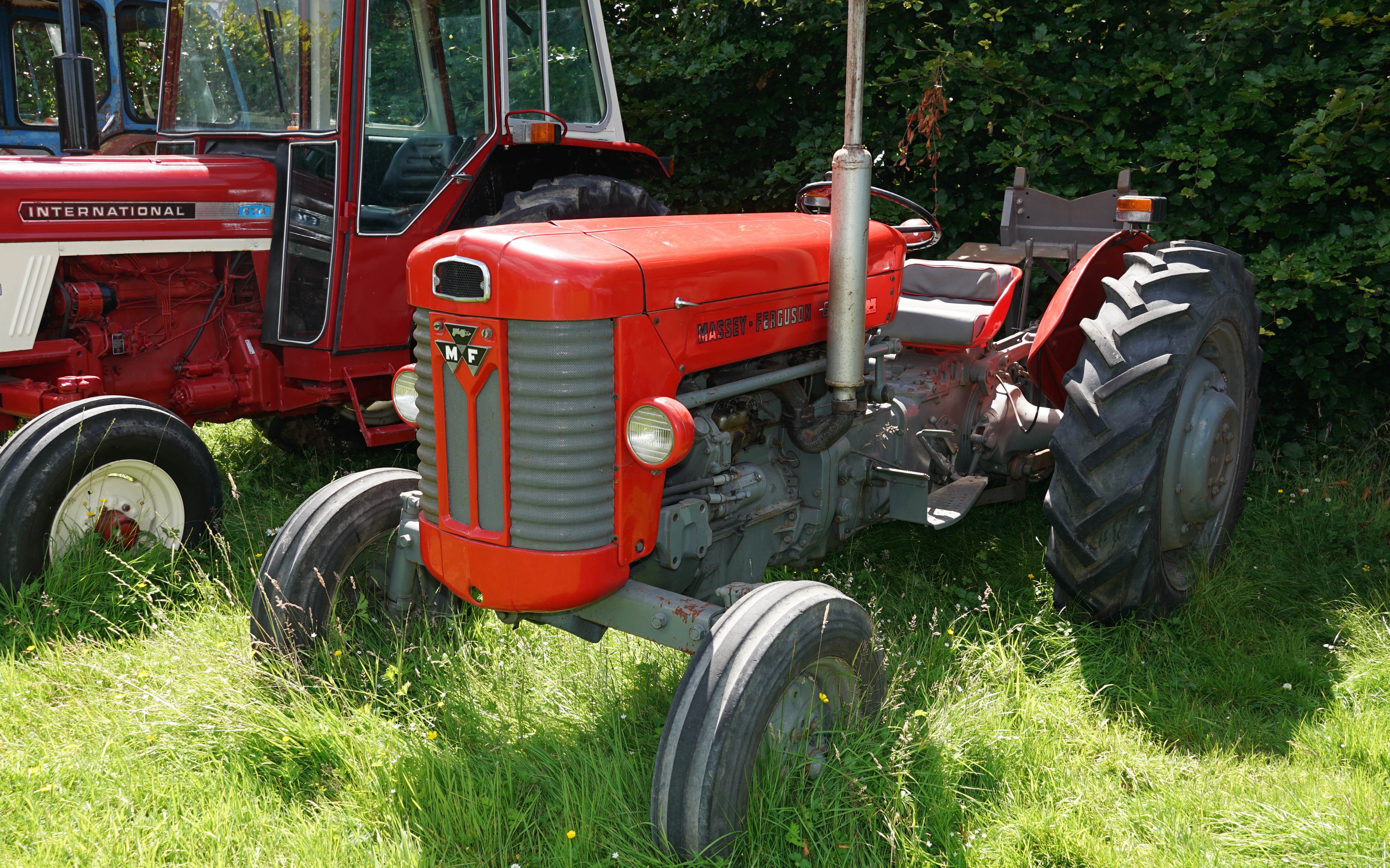 This nicely-kept MF65 went for €9,000