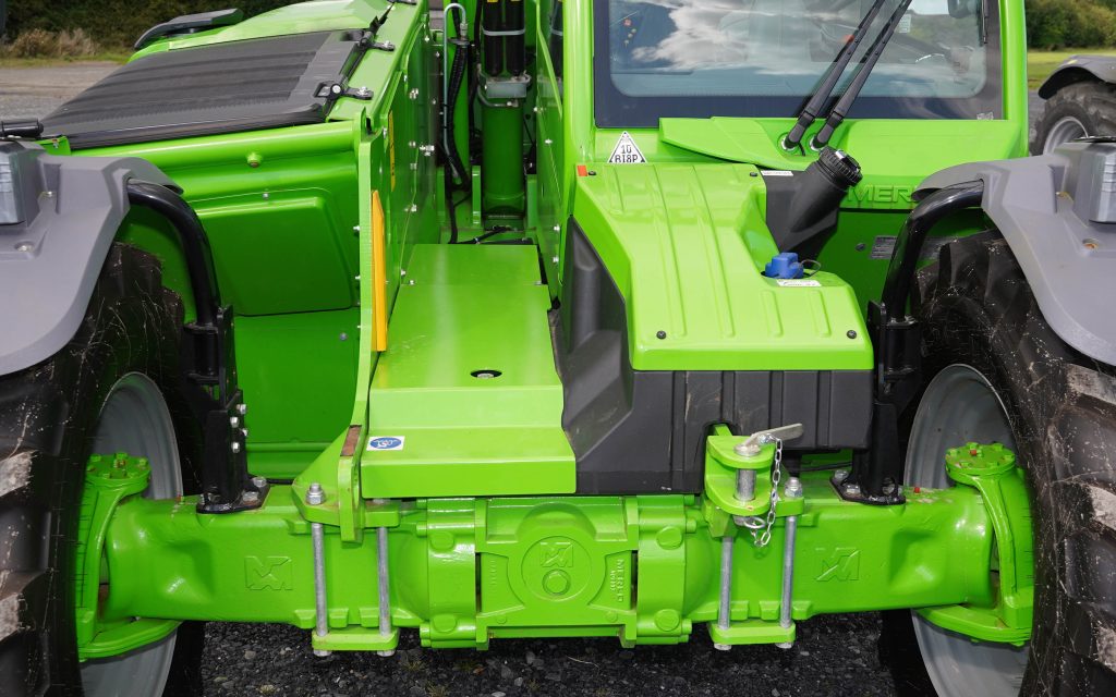 Front axles are made in-house and consist of three parts with inboard dry disc brakes, which are said to save fuel over oil immersed discs