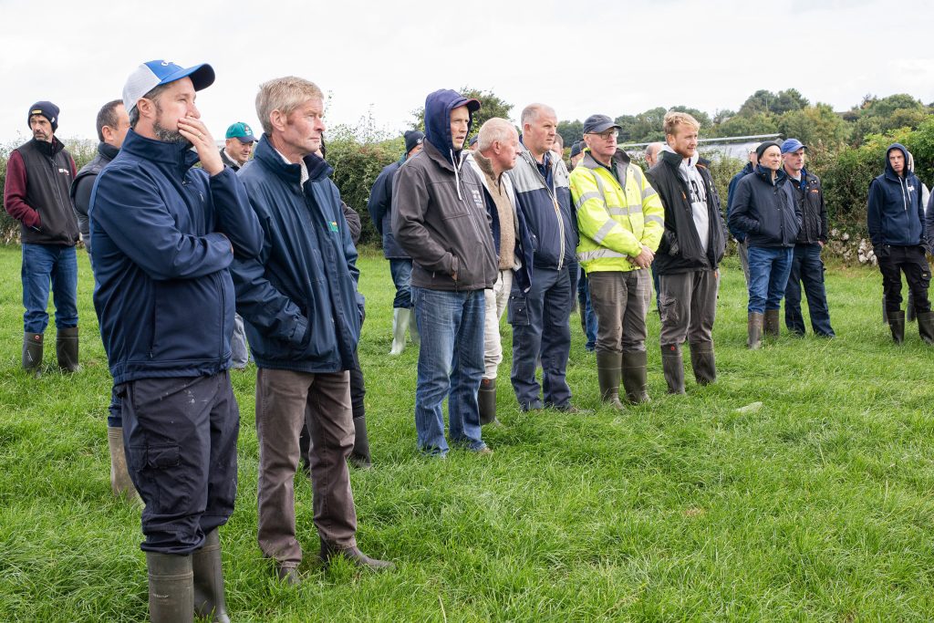A group of farmers at the Dairygold/Teagasc 'Farming For Water:To Protect Our Future' event at Meadstown, Kildorrery, Co. Cork. Image source: O'Gorman Photography