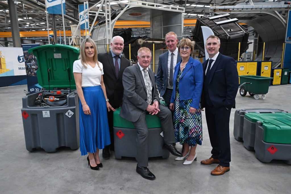 John Concannon (centre) with his wife Patricia and children Miriam, Jonathan, Damian and Colin. Image source: Ray Ryan