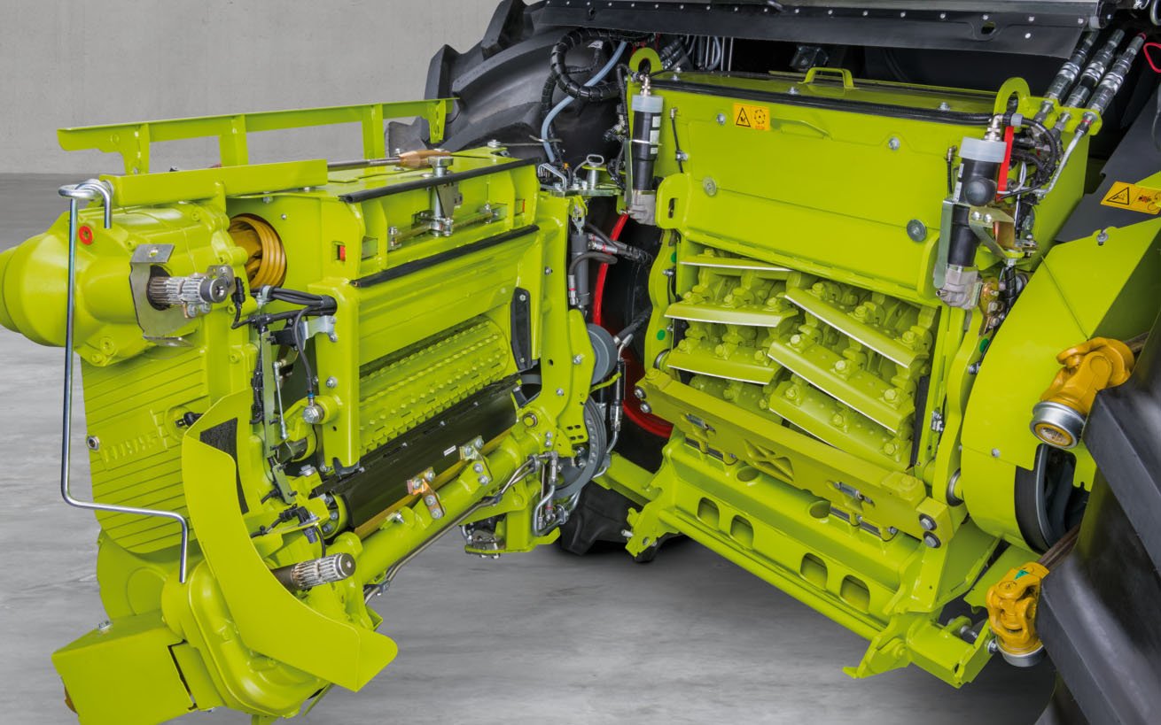 The new chopping cylinder is available as an option on the 900 series Jaguars