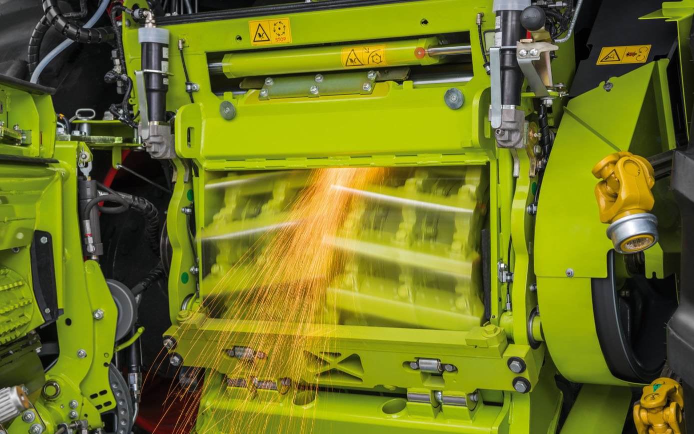 The knife sharpening operation can be linked to the shear blade adjustment for optimal chopping