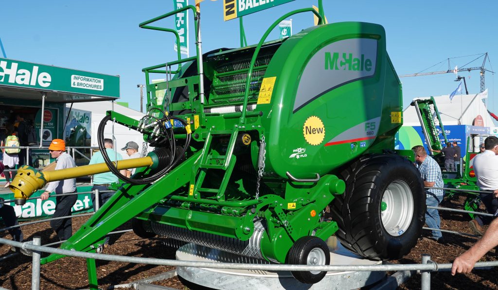 The top spec F5-560 is fully automatic and ISOBUS enabled