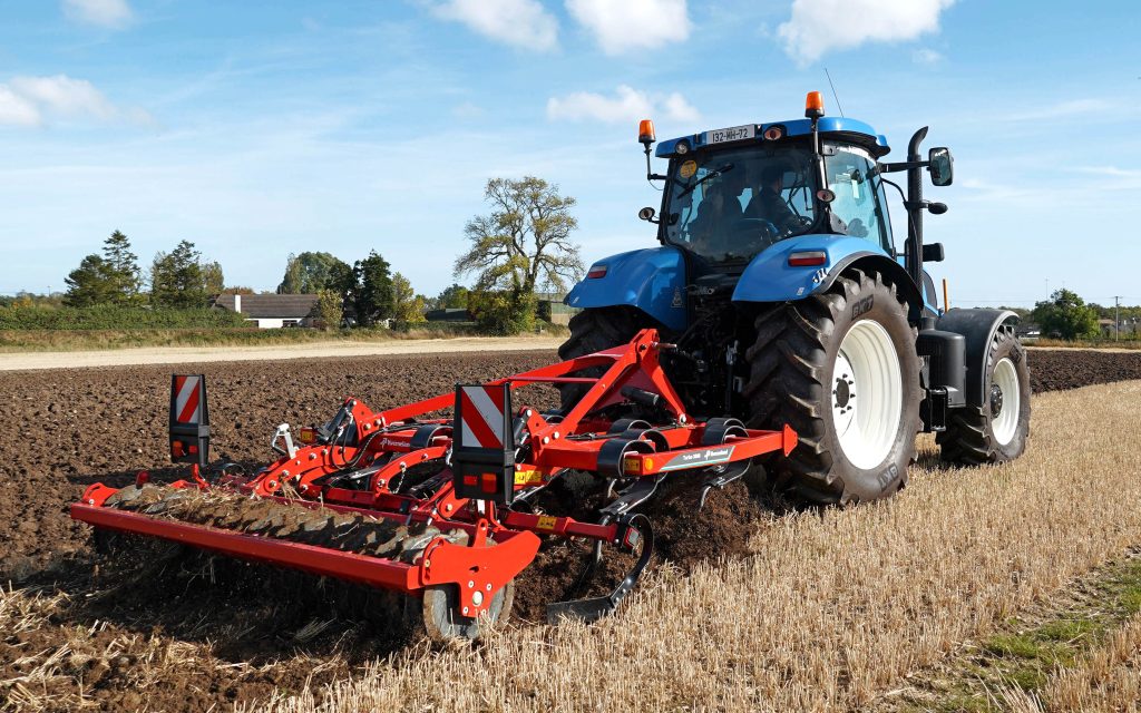 With the advent of larger tractors and the increase in min-til working, the divide between primary and secondary cultivators is becoming increasingly blurred