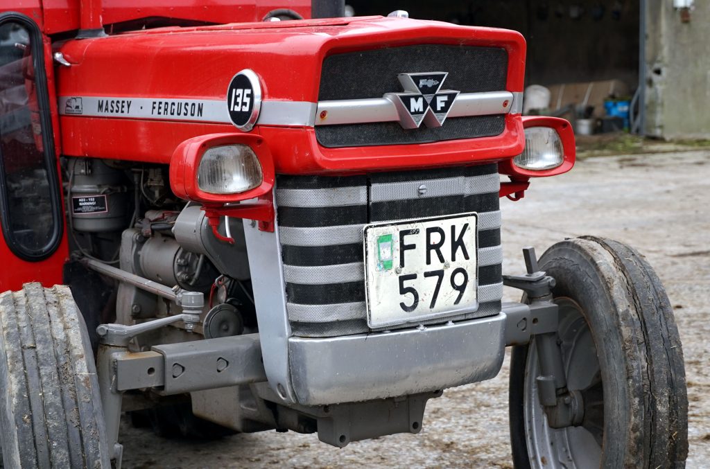 Widely spaced headlamps were necessary to meet continental lighting regulations.