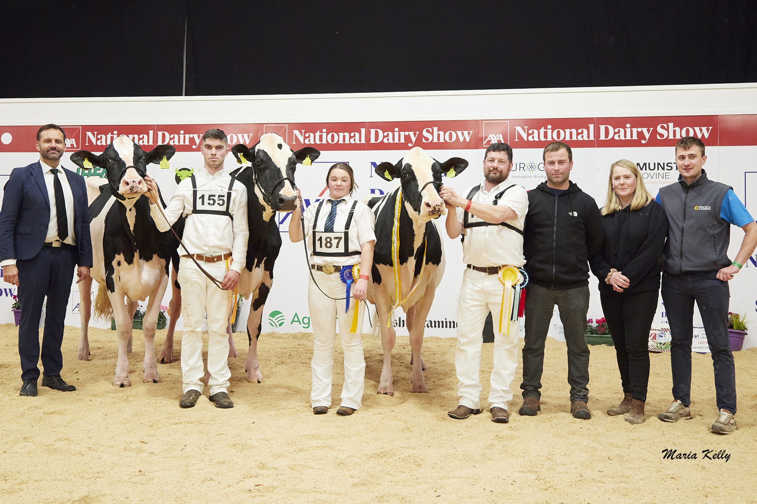 L-R: Judge, Niels Erik Haahr, Honourable Mention Eedy Sidekick Apple exhibited by Brian Hayes, Conor Lehane (handler), Reserve Champion Mohoncross Dawn 70 1261 exhibited by D &amp; D Sheehy, Claire Kirby (handler), Champion Goldenfield Doorman Fame 3222 exhibited by J &amp; P Murphy, Steve McLoughlin (handler), Stephen Healy, PV Gen (sponsor). Photo: Maria Kelly.