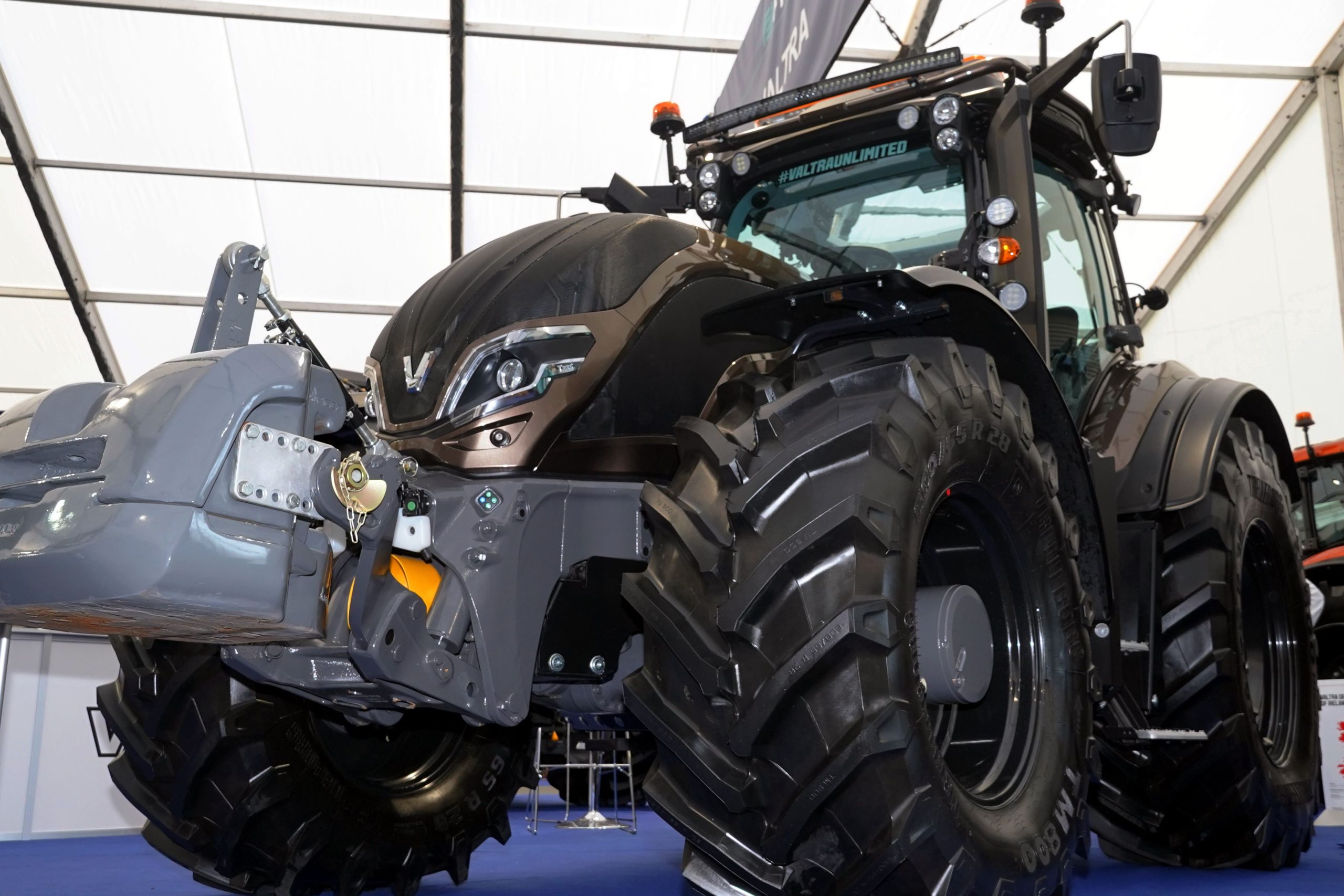 Smart dressed tractor from Valtra has all the kit for forestry work