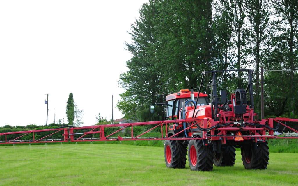 The application of liquid nitrogen fertiliser after silage was said to boost regrowth far quicker than solid urea