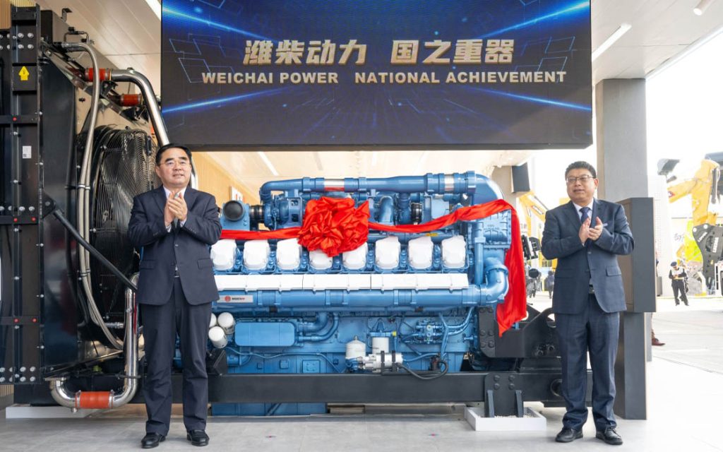 Weichai engineers launch what appears to be a V16 diesel of unknown power