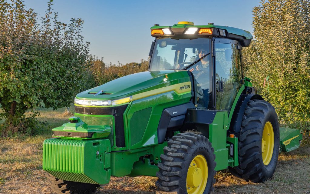 At 130hp the E-Power tractor is ahead of its rivals, but there is no word on its operational time limits